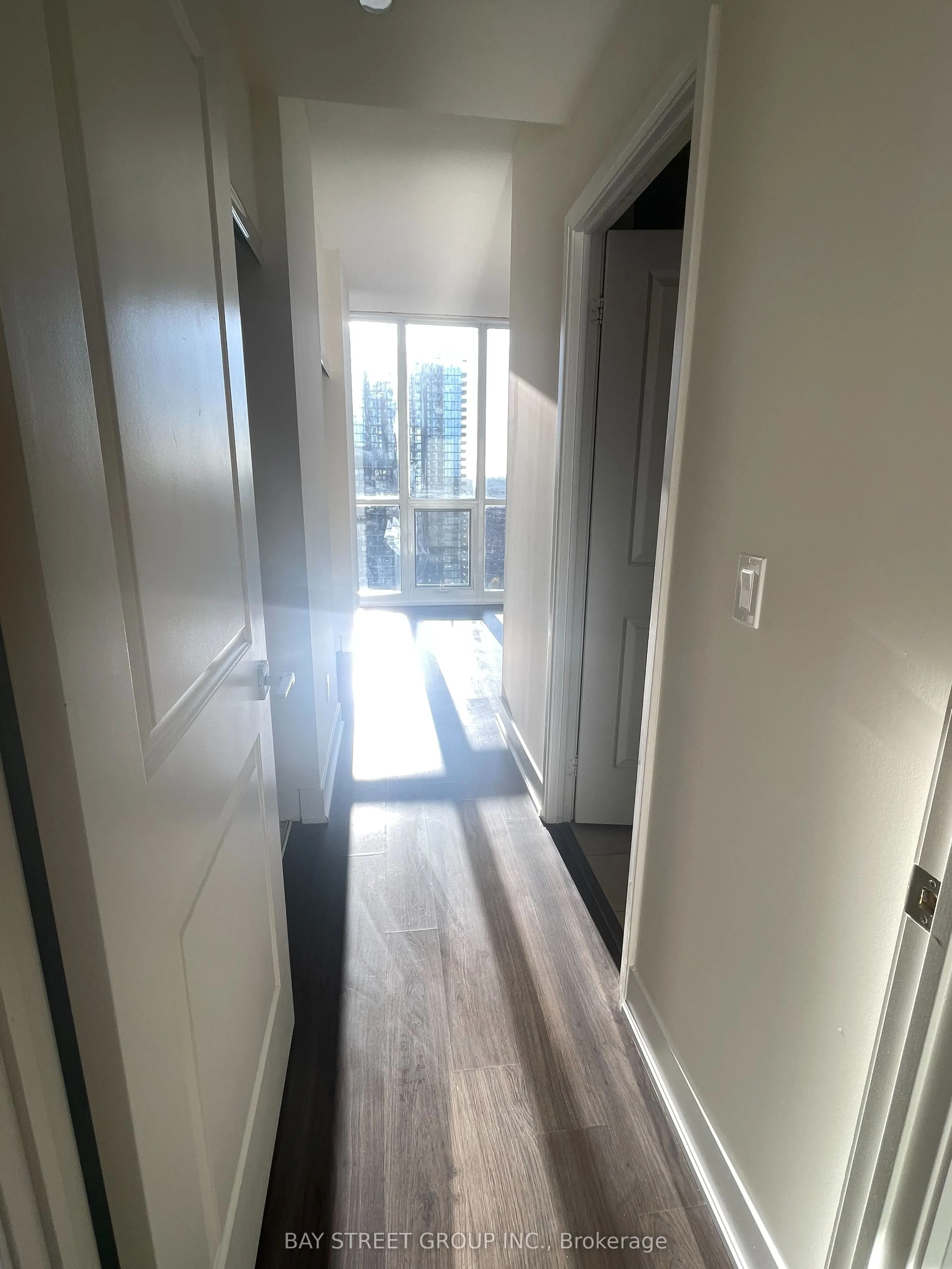 88 Sheppard Avenue E, #2804