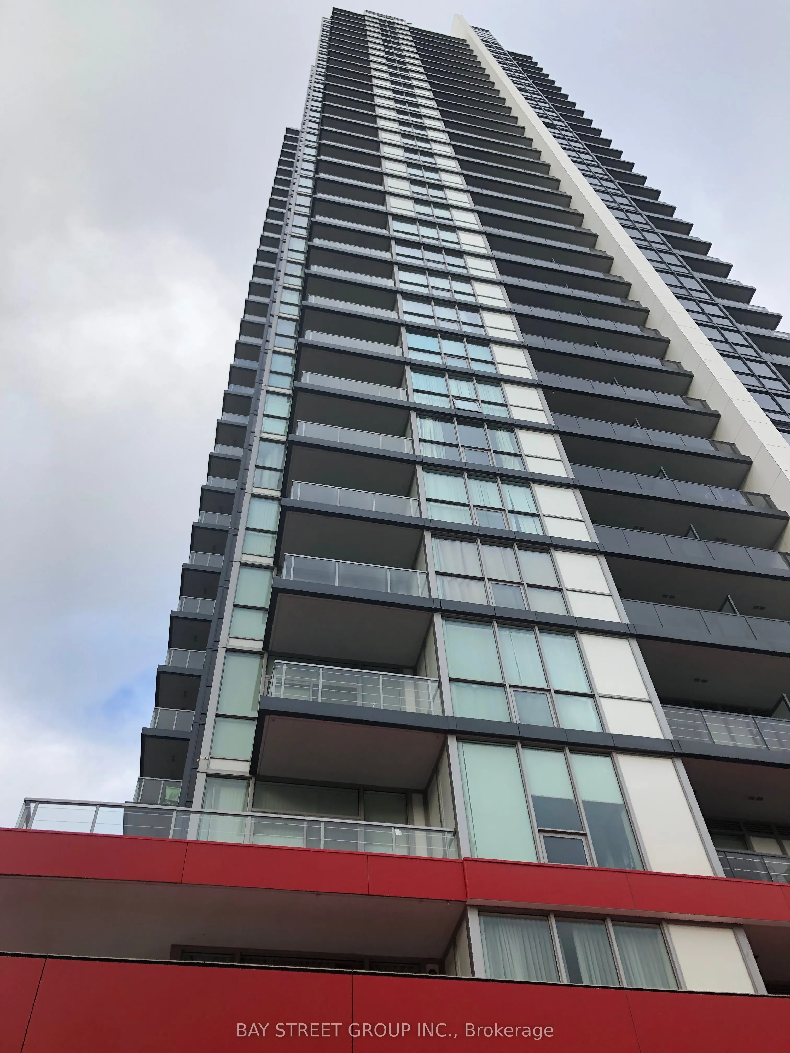88 Sheppard Avenue E, #2804