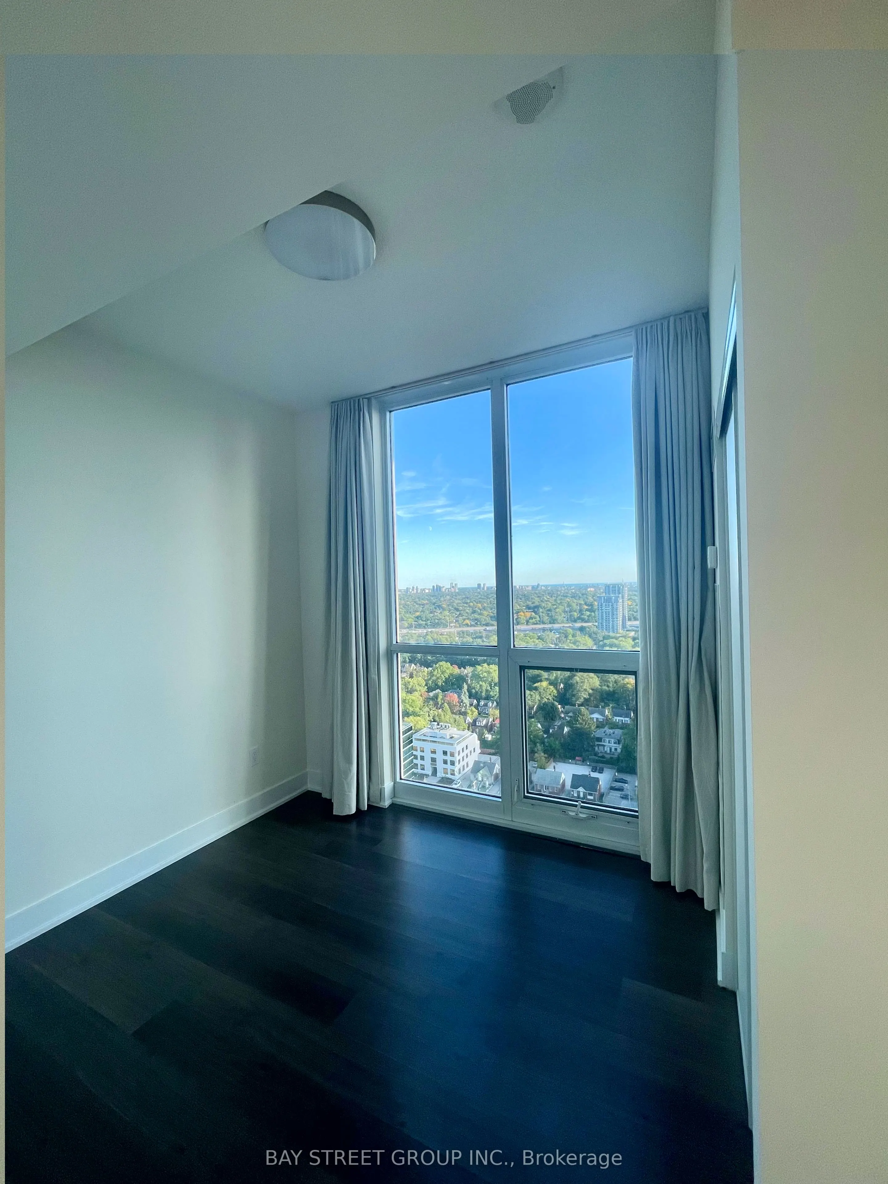 88 Sheppard Avenue E, #2804