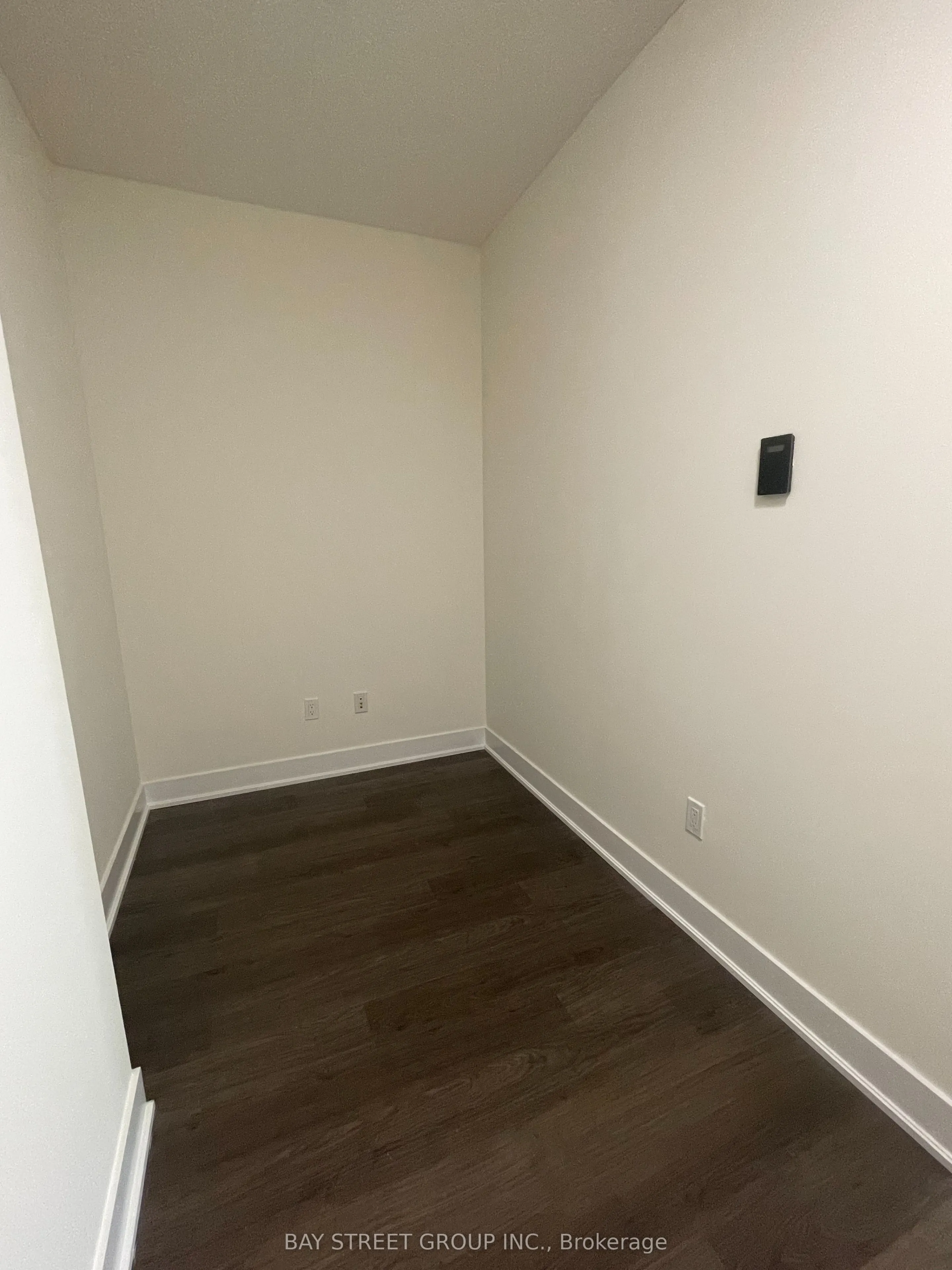 88 Sheppard Avenue E, #2804