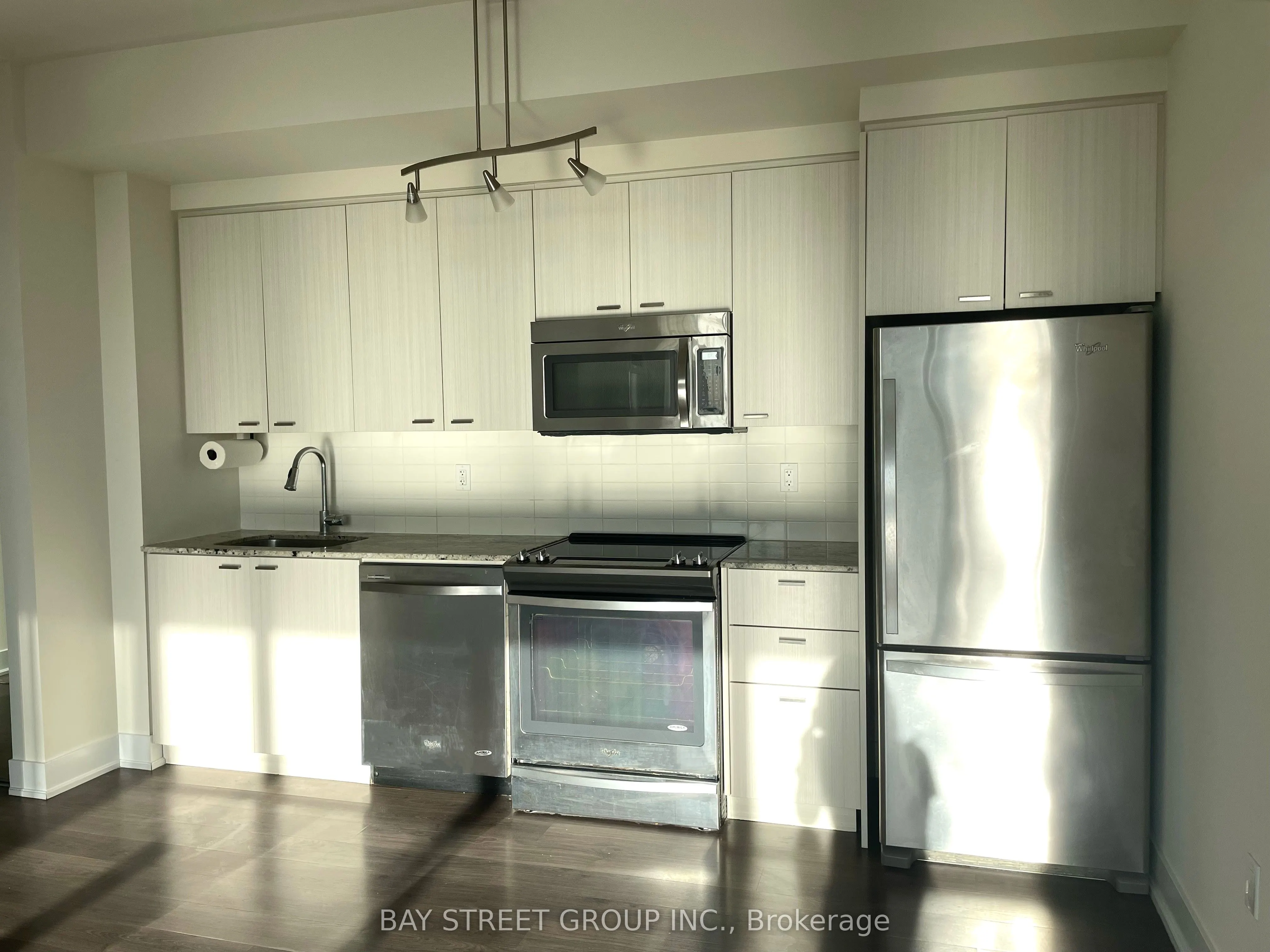 88 Sheppard Avenue E, #2804