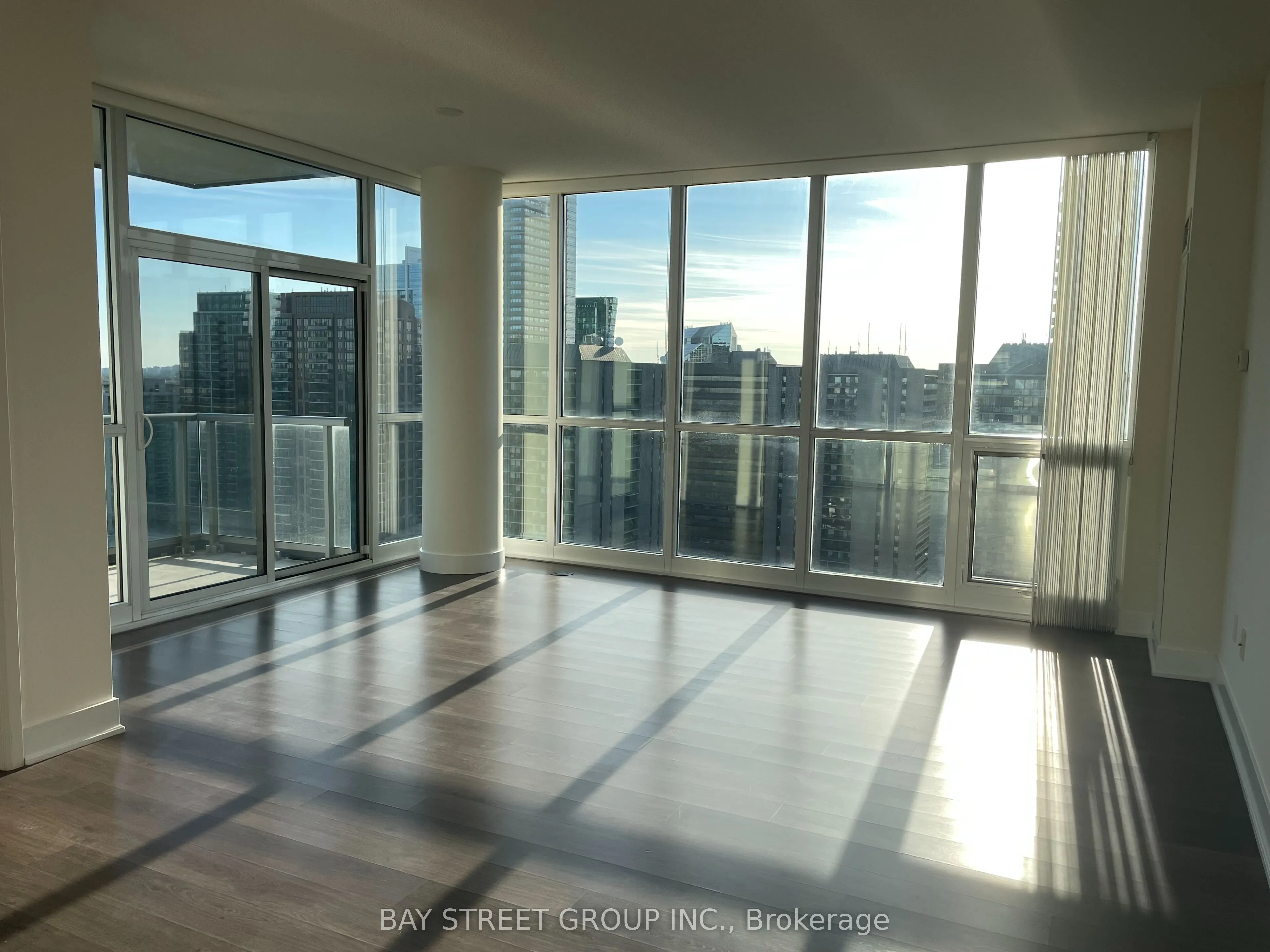 88 Sheppard Avenue E, #2804
