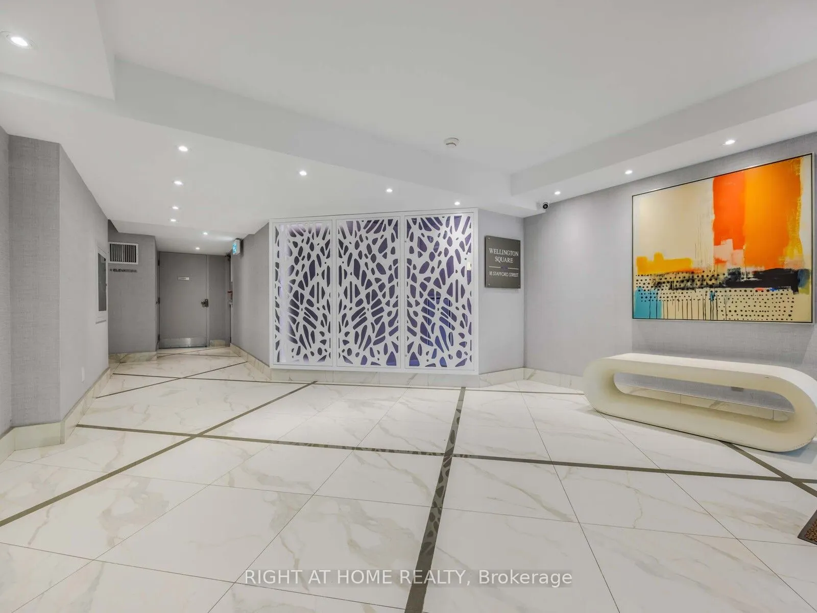 18 Stafford Street, #710