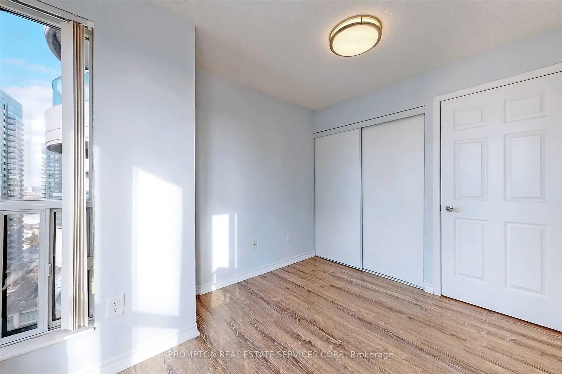 7 Lorraine Drive, #2205