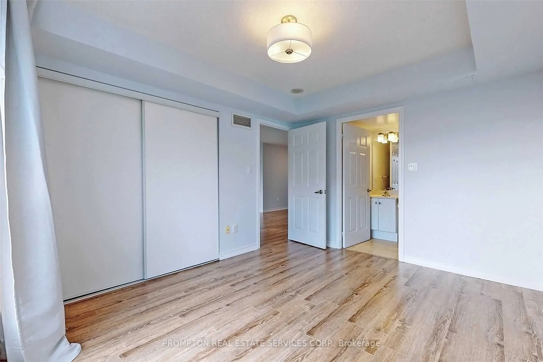 7 Lorraine Drive, #2205