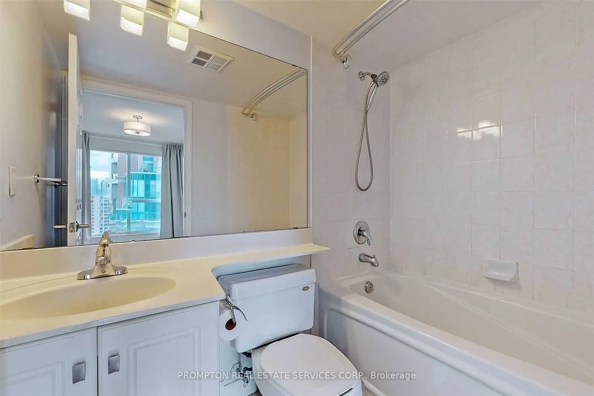 7 Lorraine Drive, #2205