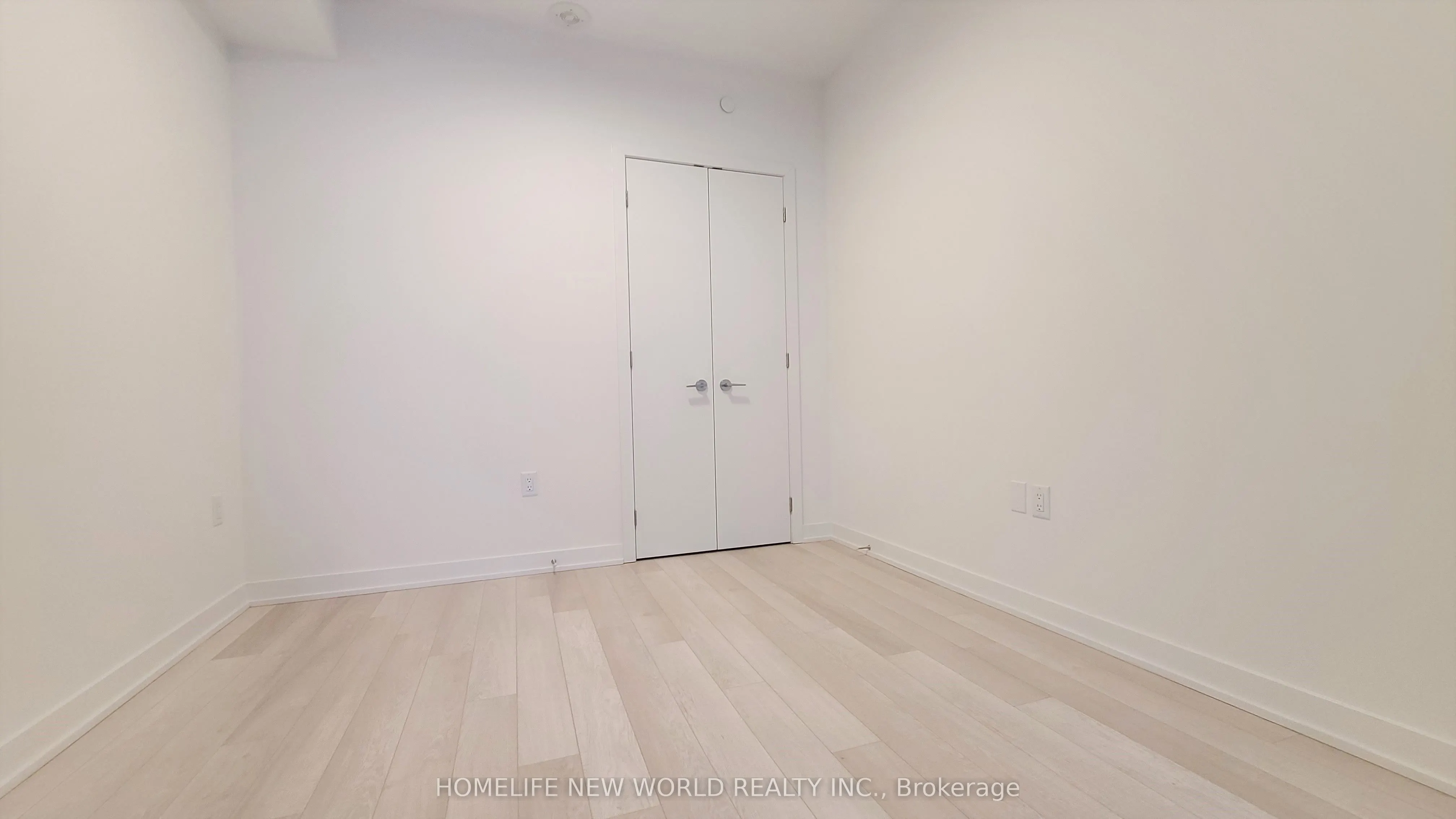 357 King Street W, #1305