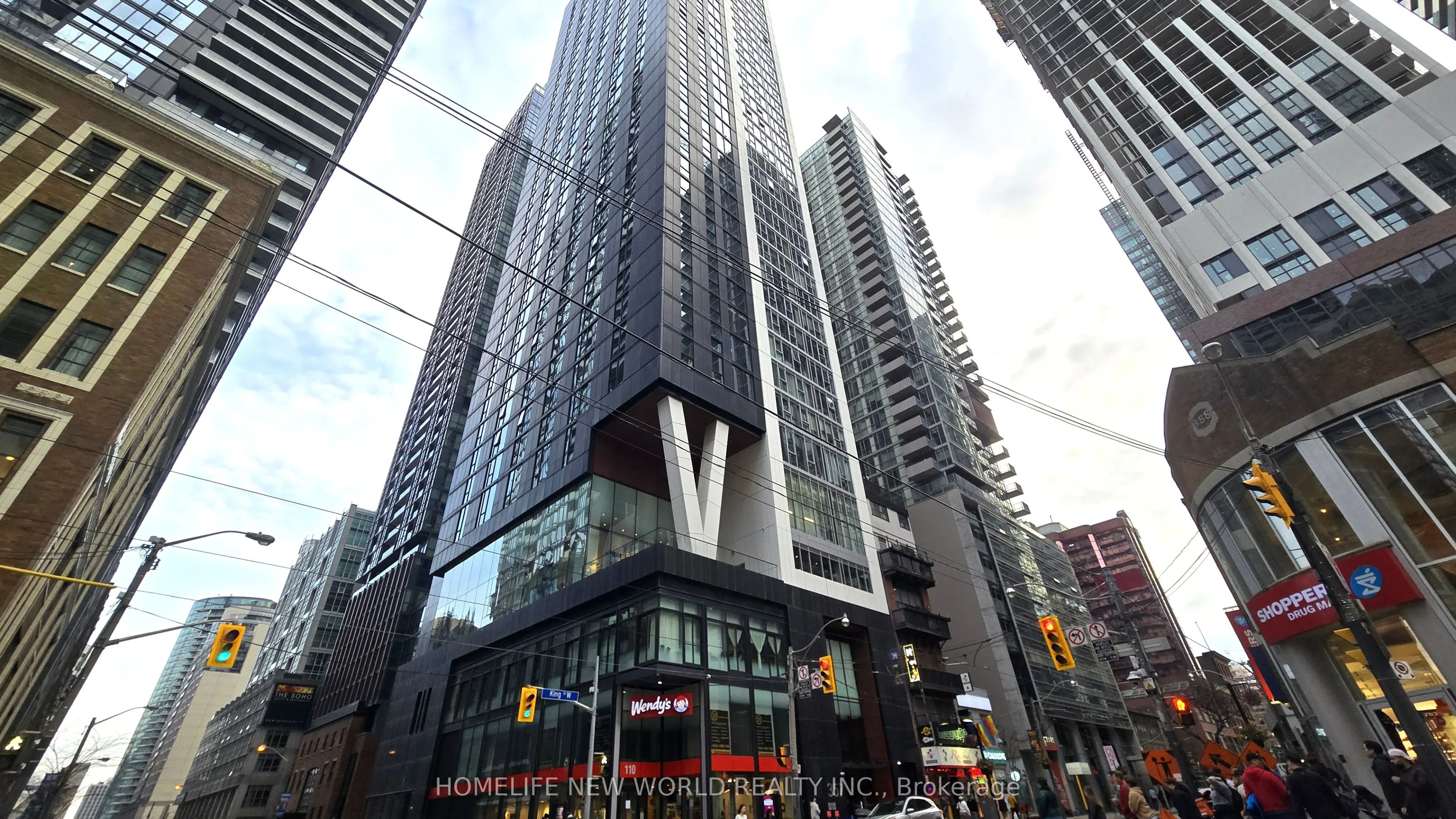 357 King Street W, #1305