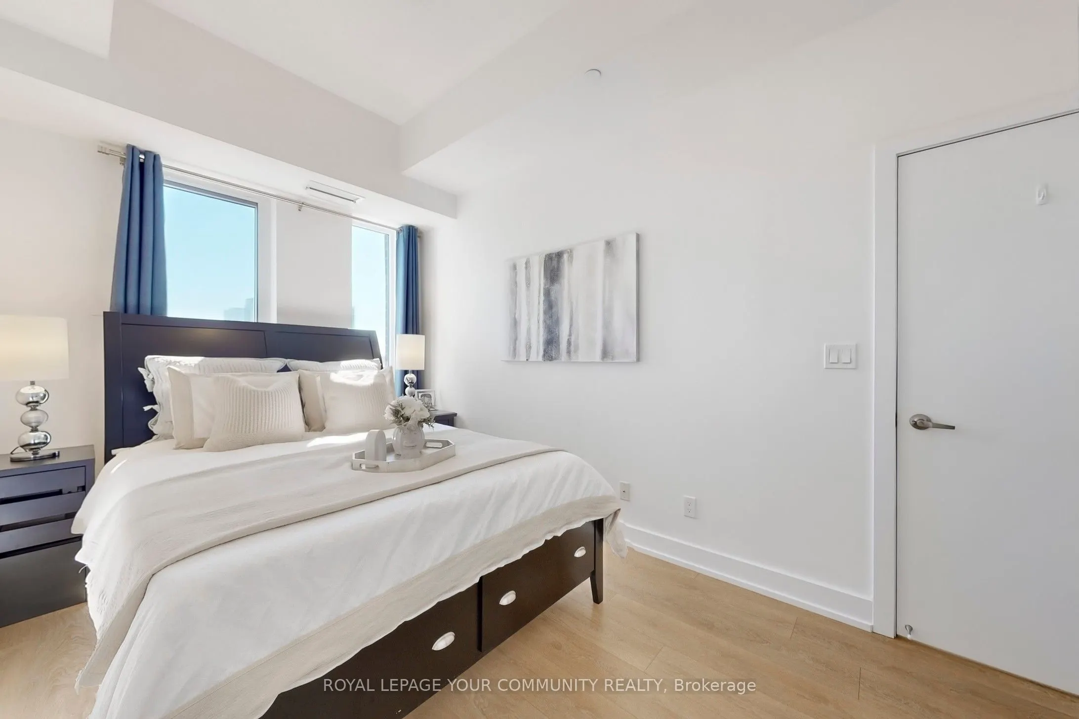 150 Fairview Mall Drive, #416