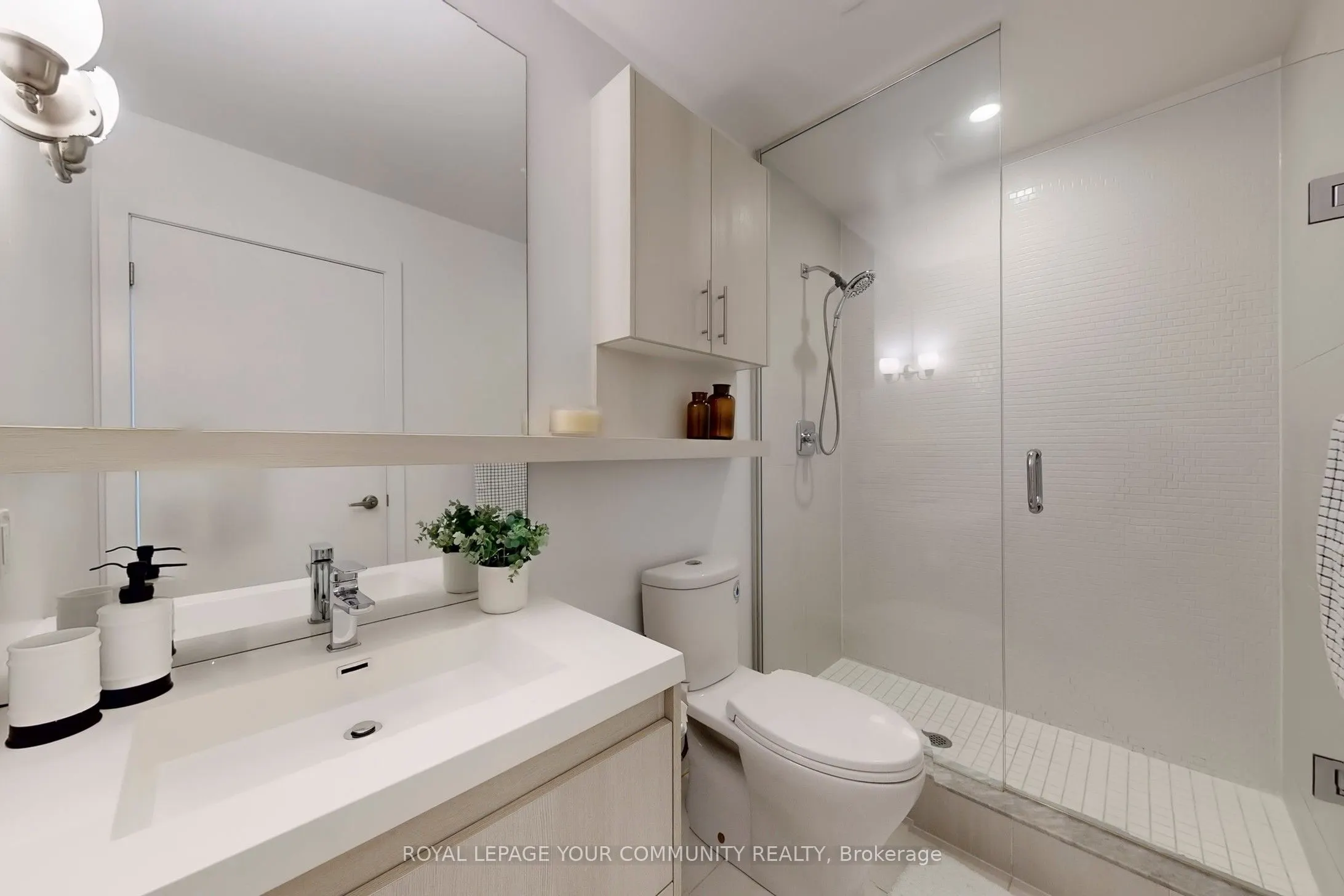 150 Fairview Mall Drive, #416