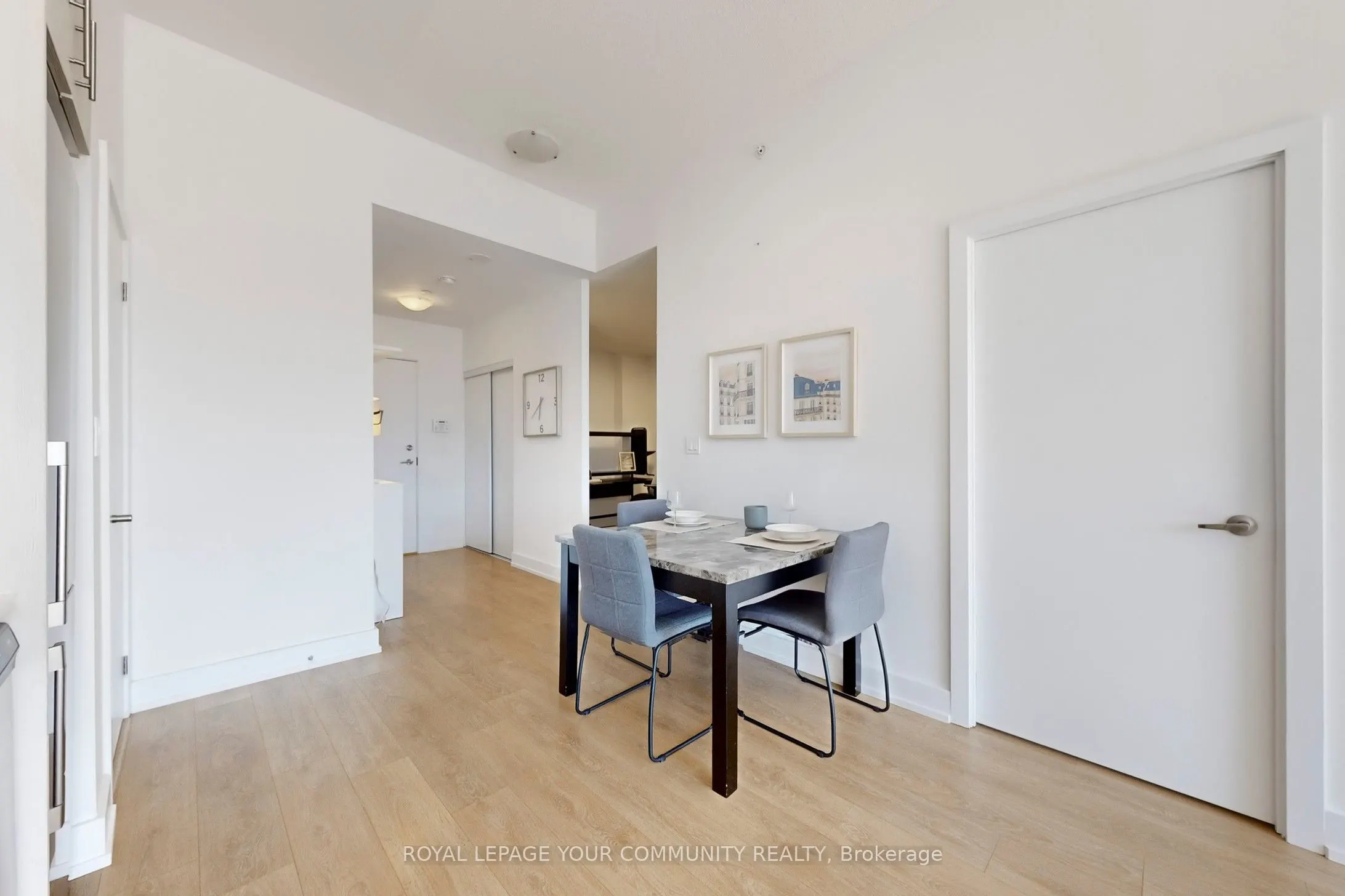 150 Fairview Mall Drive, #416