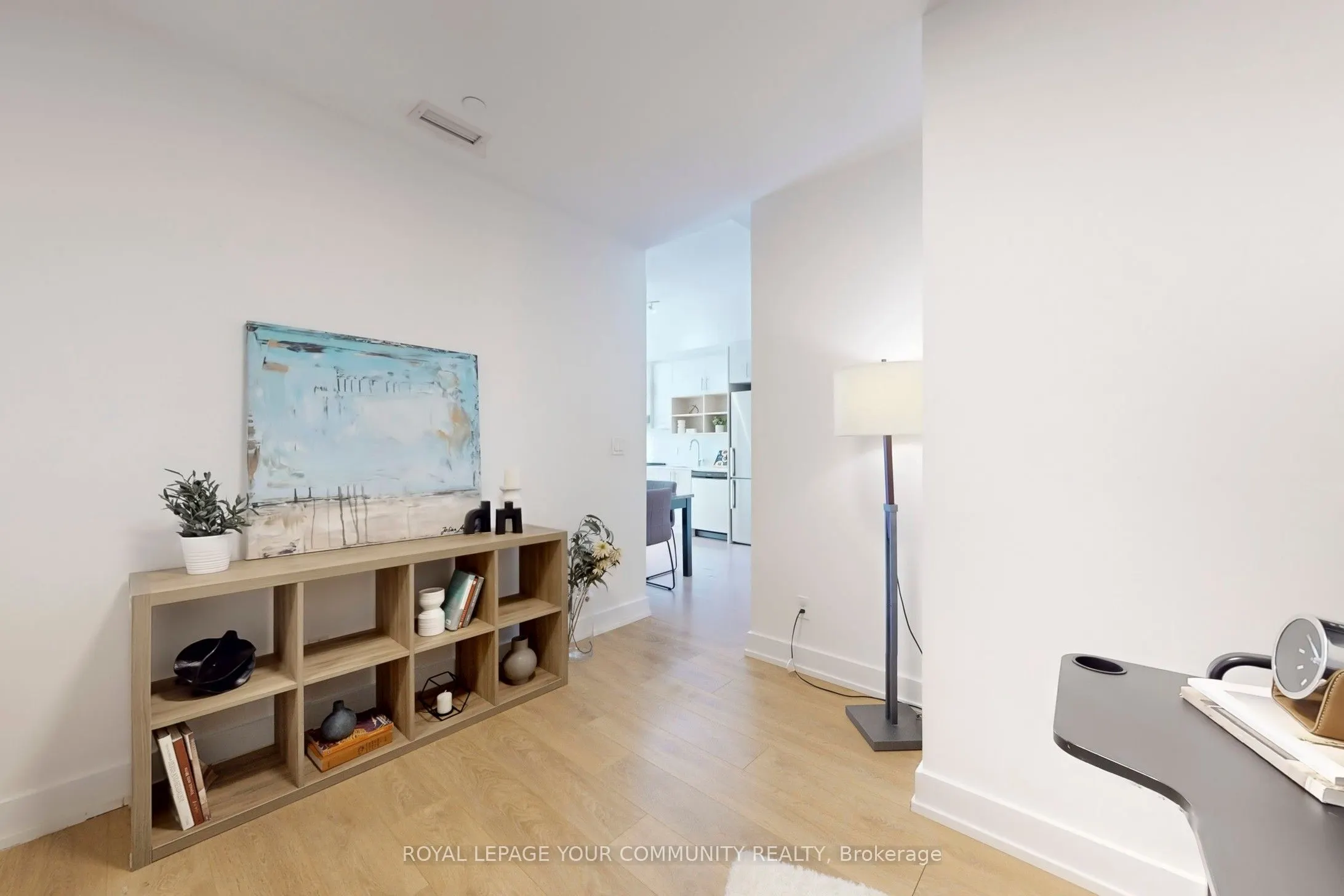 150 Fairview Mall Drive, #416