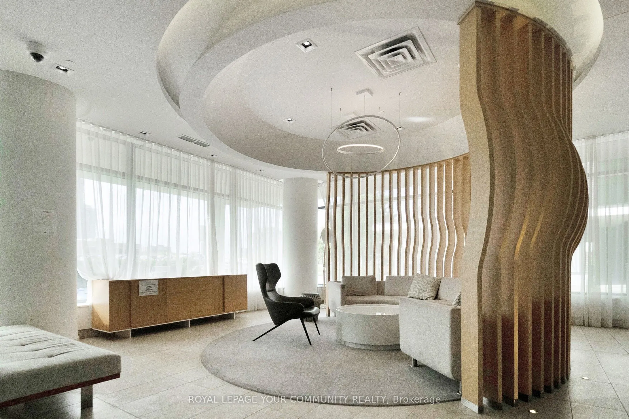 150 Fairview Mall Drive, #416