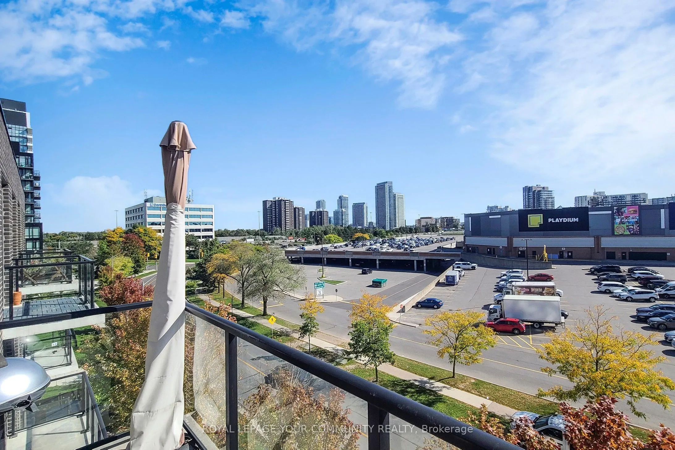 150 Fairview Mall Drive, #416