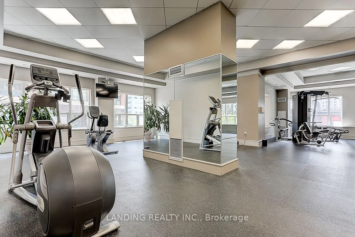 909 Bay Street, #716