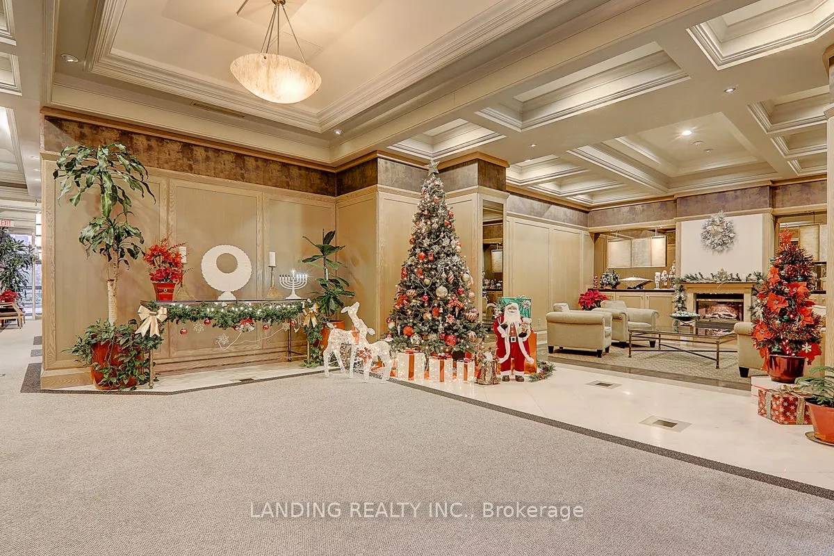 909 Bay Street, #716