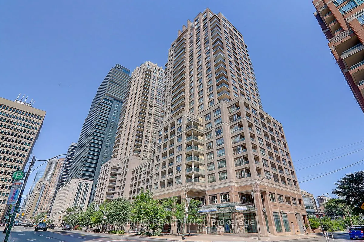 909 Bay Street, #716