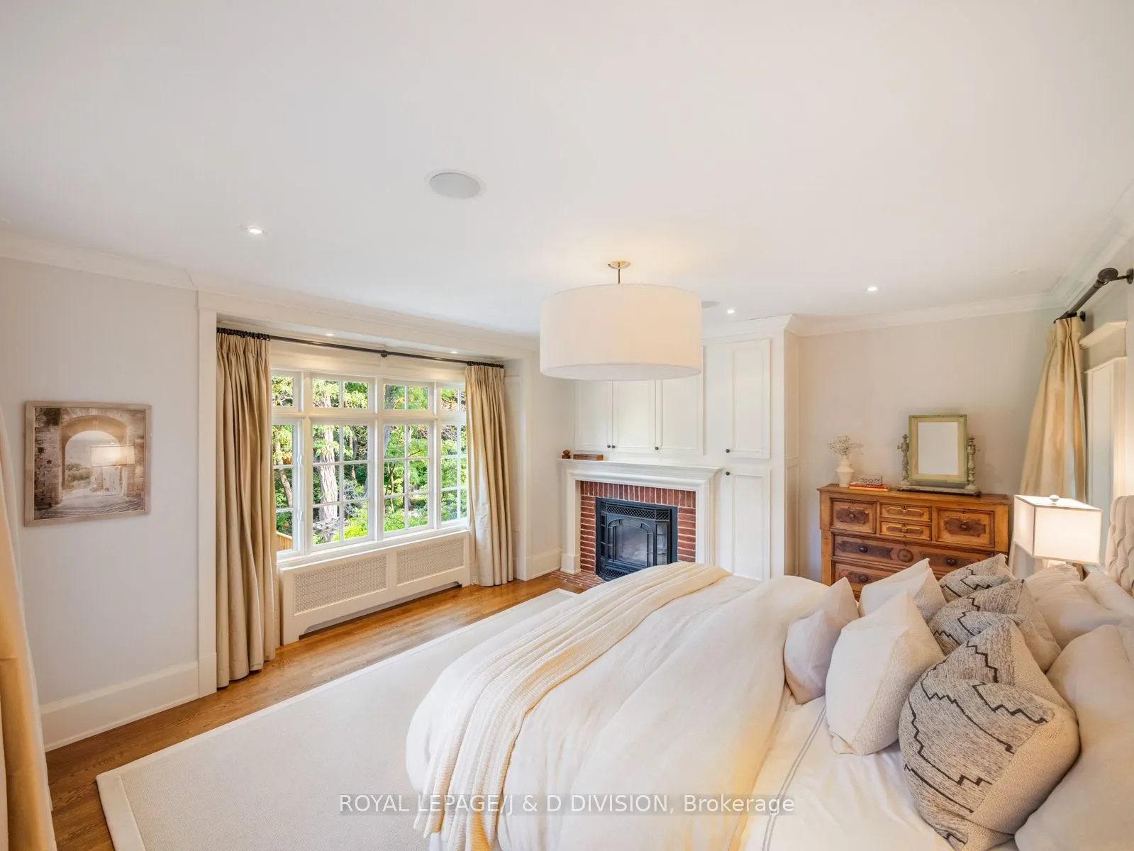 11 Cortleigh Crescent