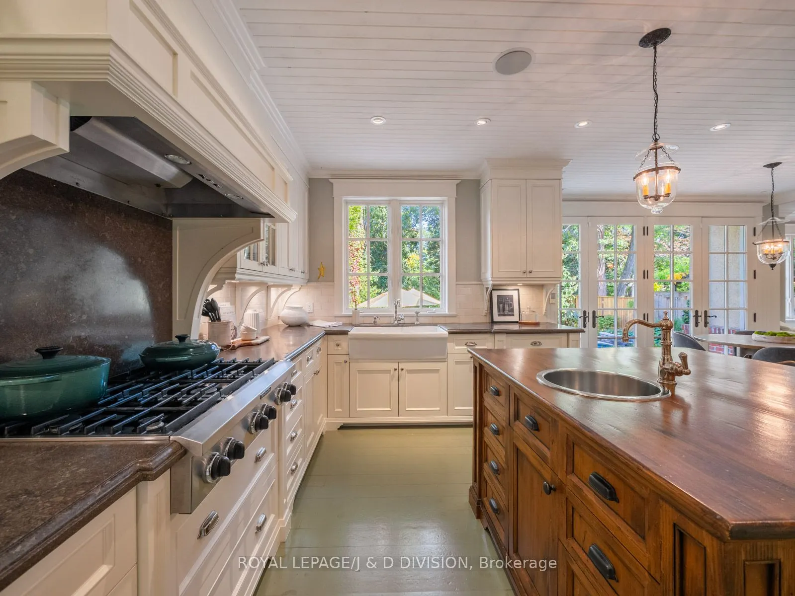 11 Cortleigh Crescent