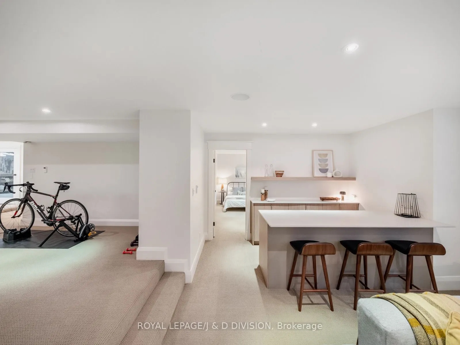 11 Cortleigh Crescent