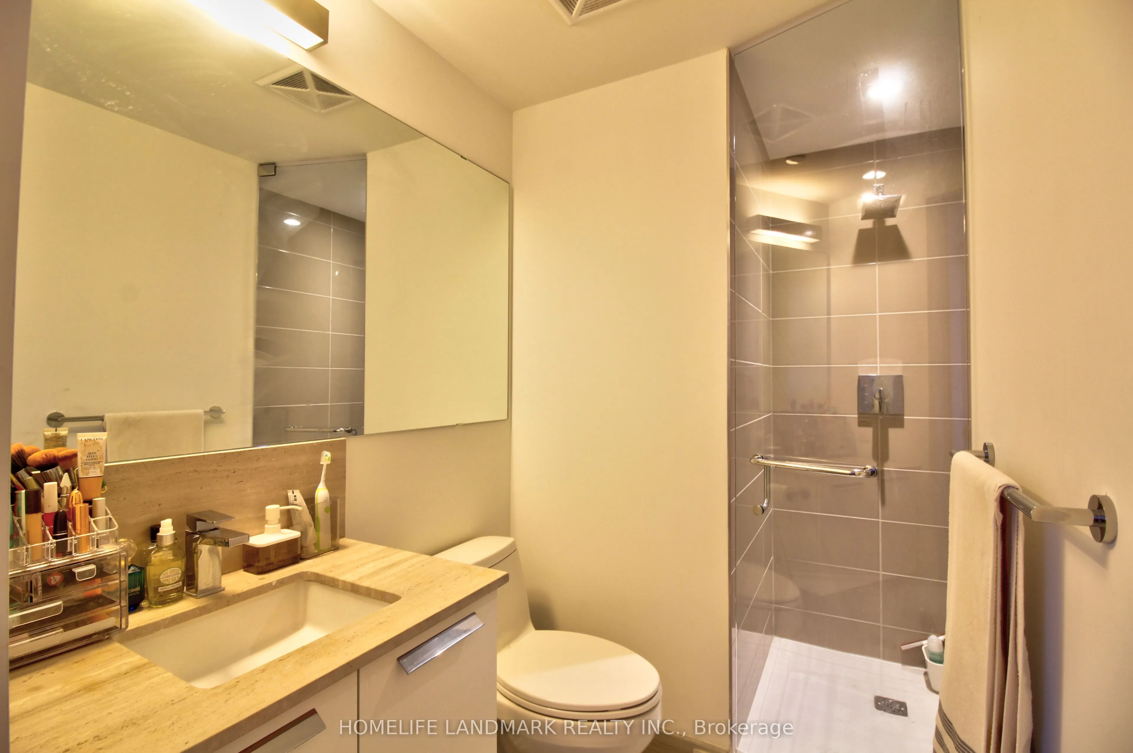 28 Wellesley Street E, #504