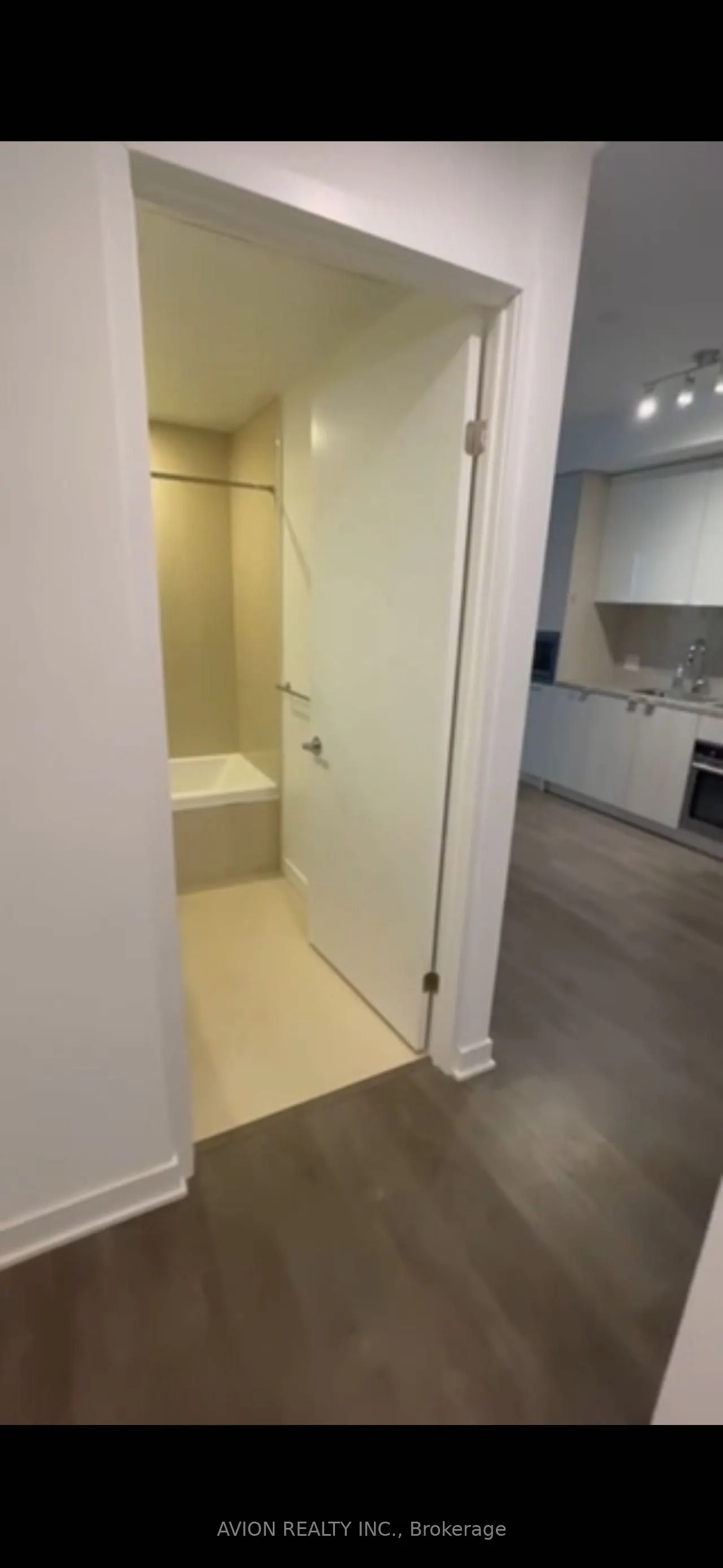 125 Blue Jays Way, #4506