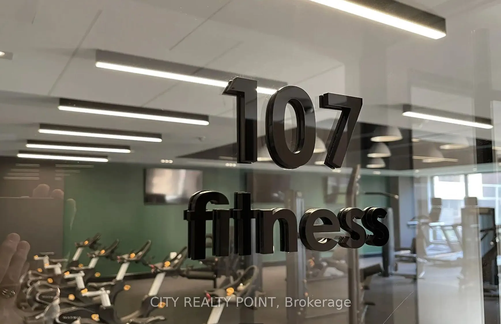 33 Isabella Street, #1008