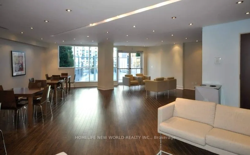 208 Queens Quay W, #2008