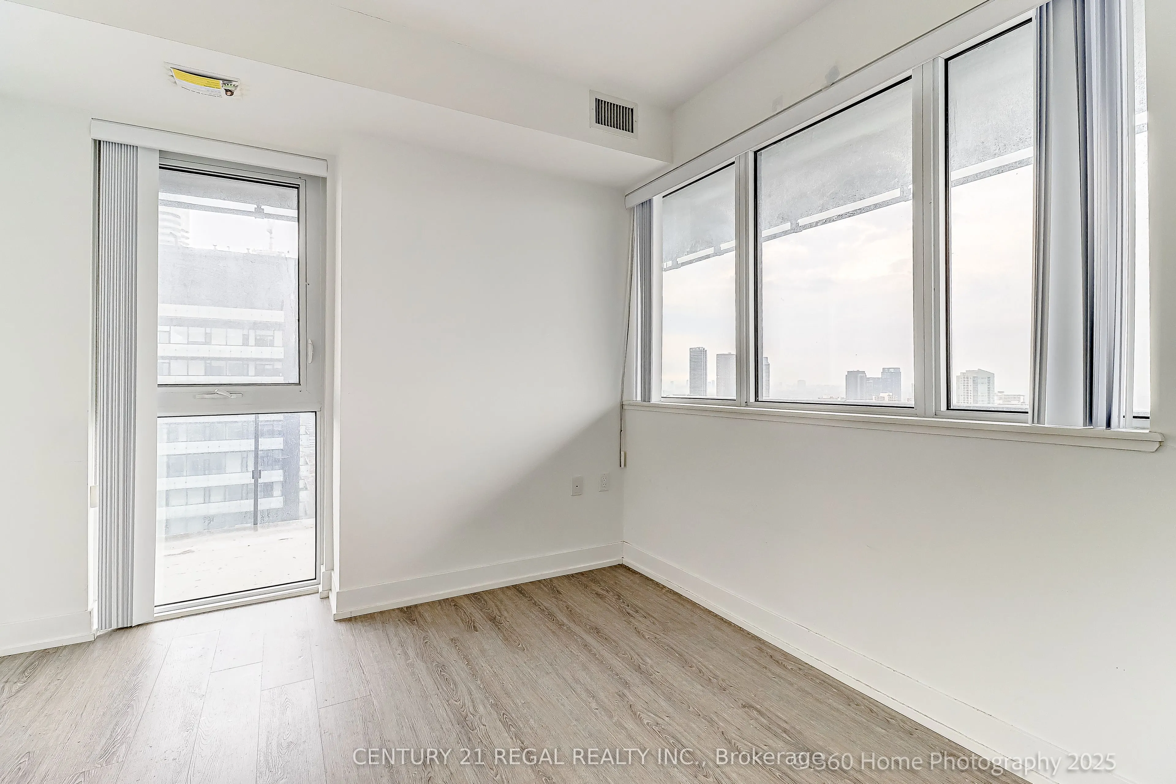 7 Grenville Street, #4105