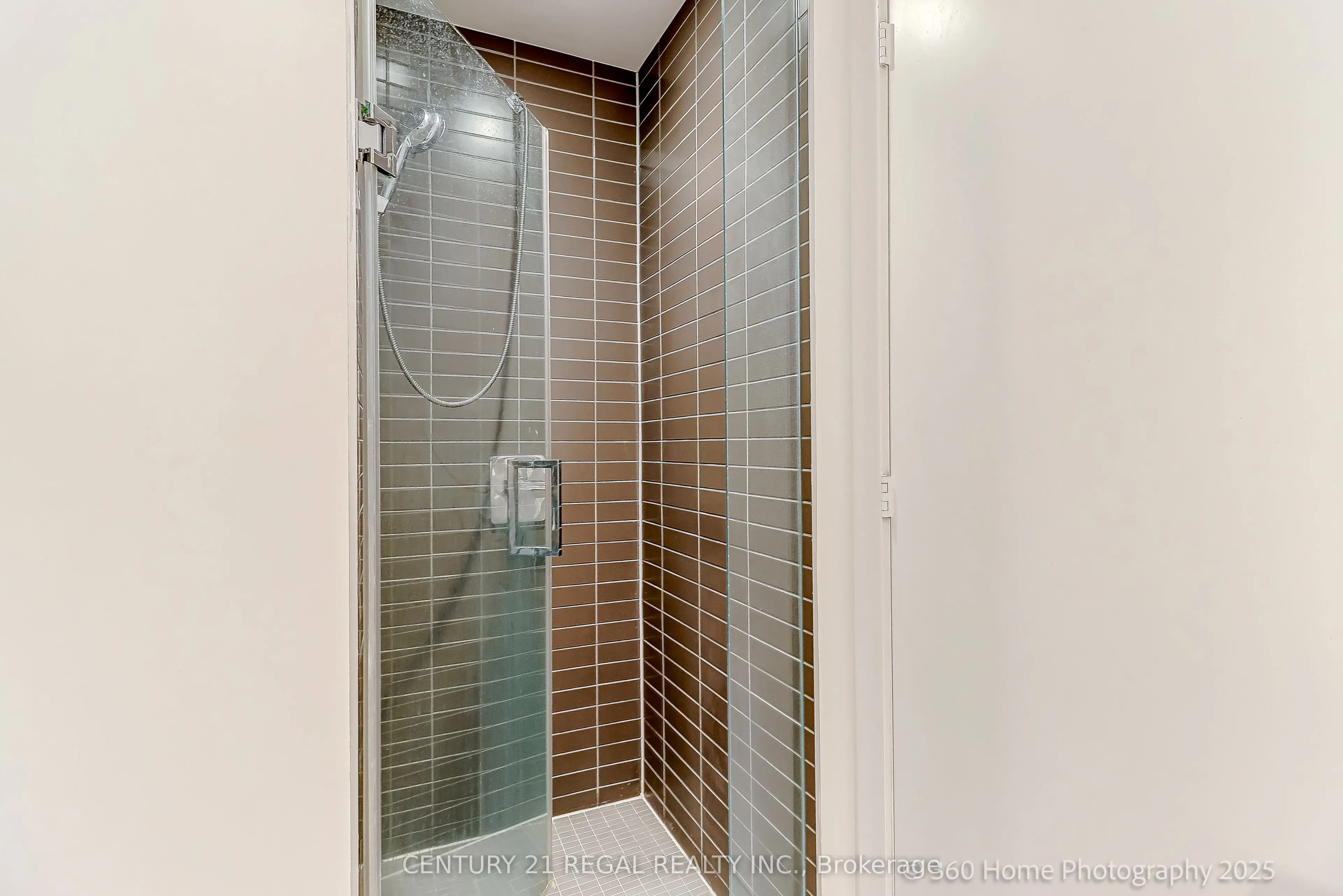 7 Grenville Street, #4105