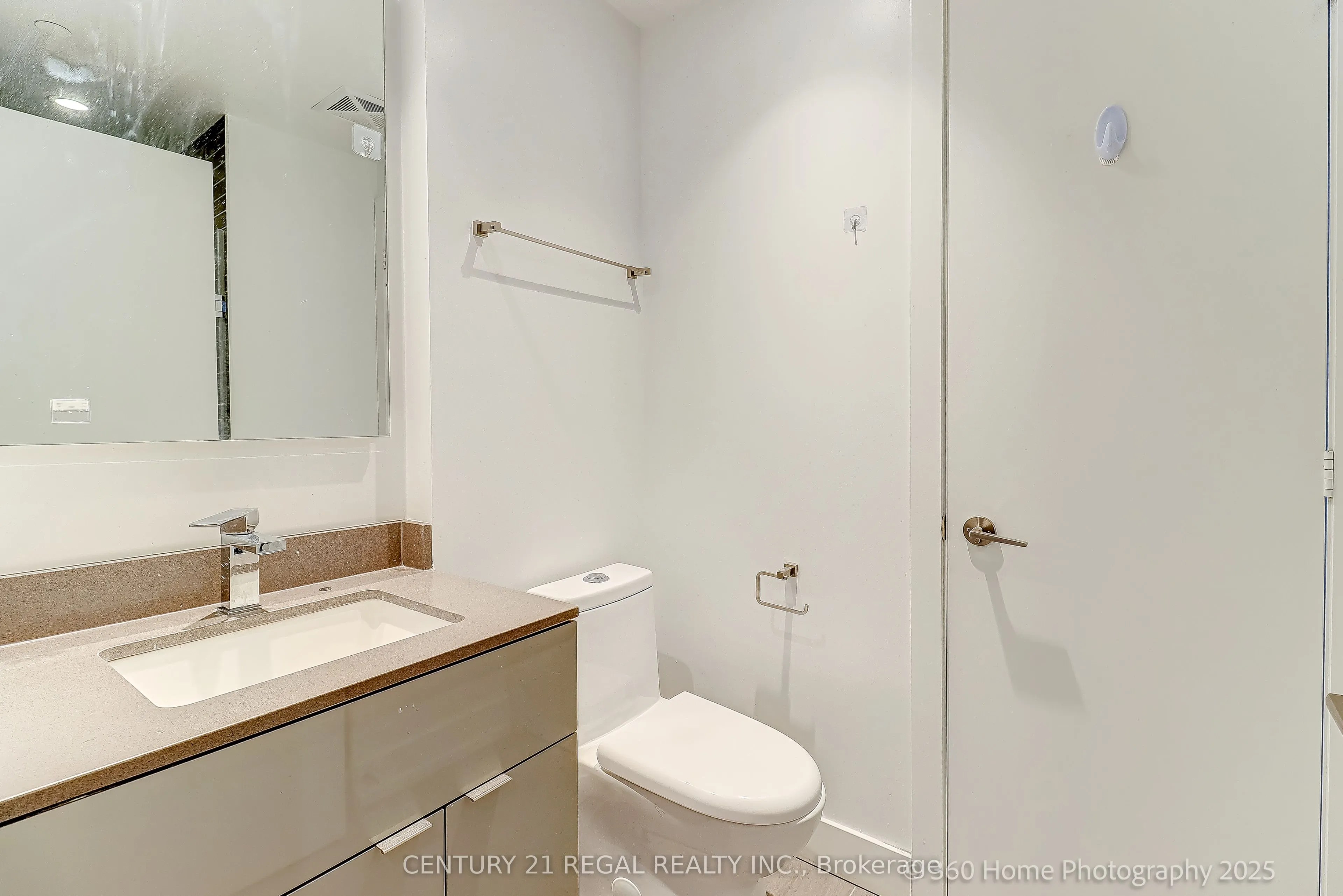 7 Grenville Street, #4105