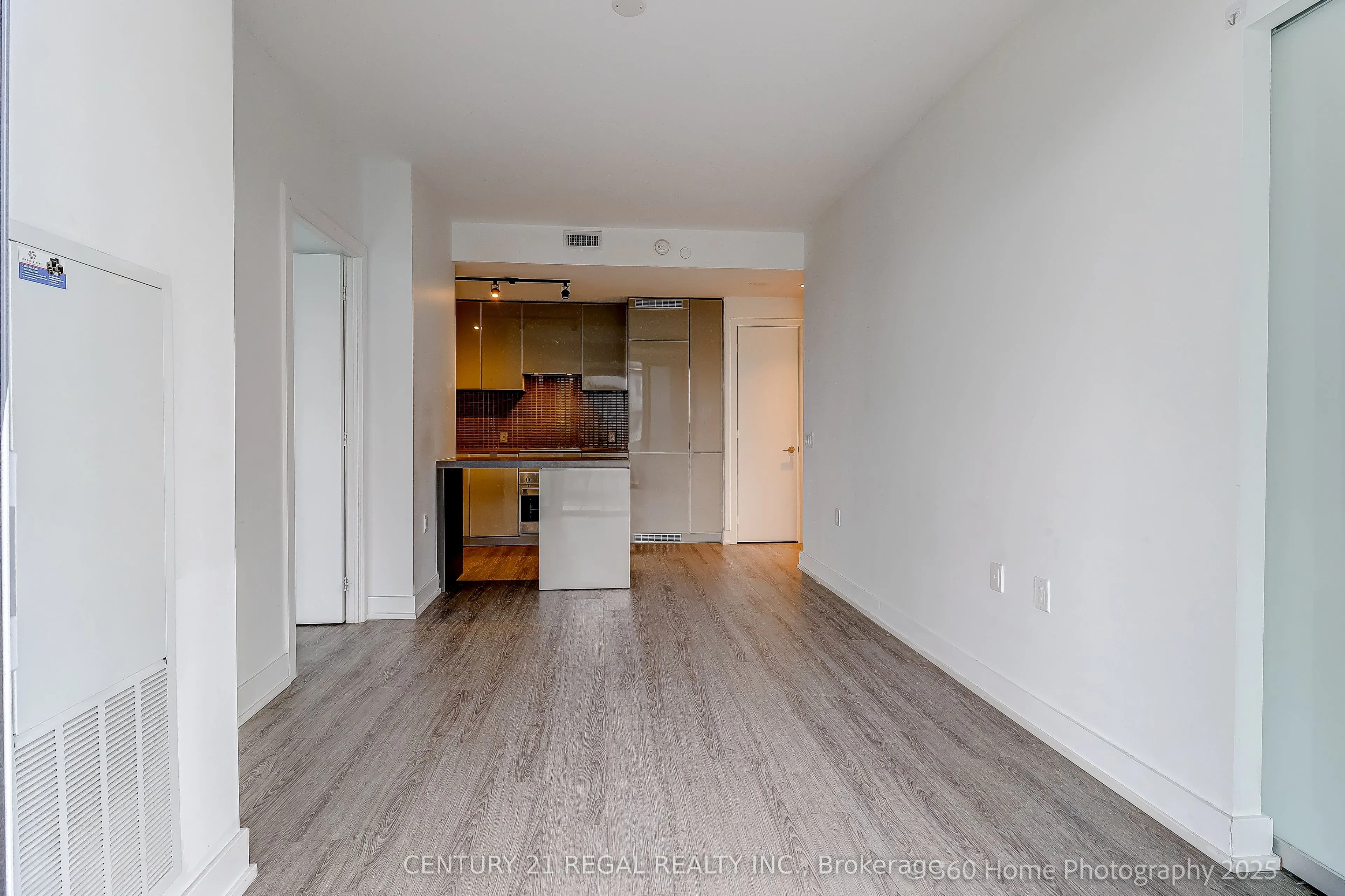 7 Grenville Street, #4105