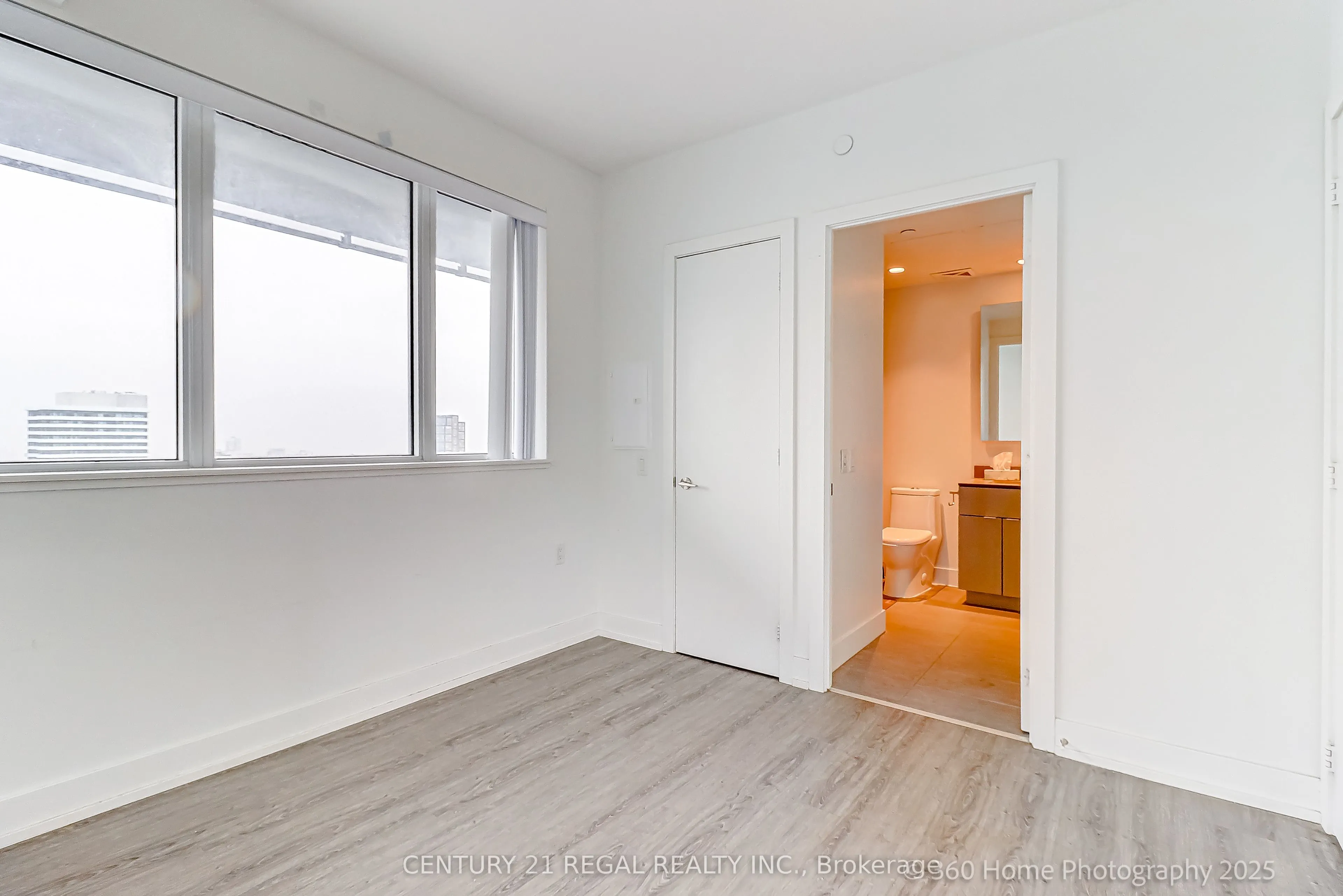 7 Grenville Street, #4105