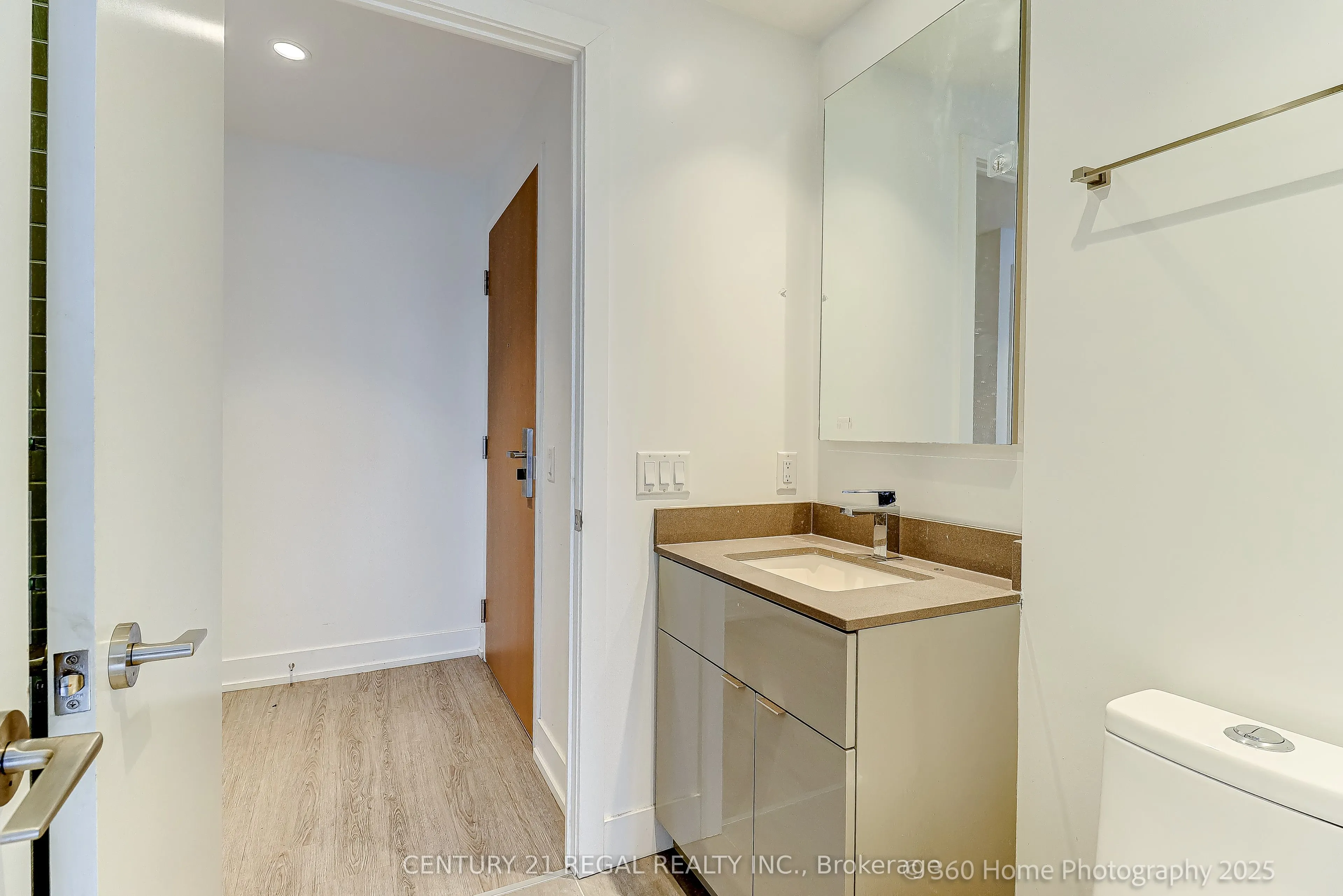 7 Grenville Street, #4105