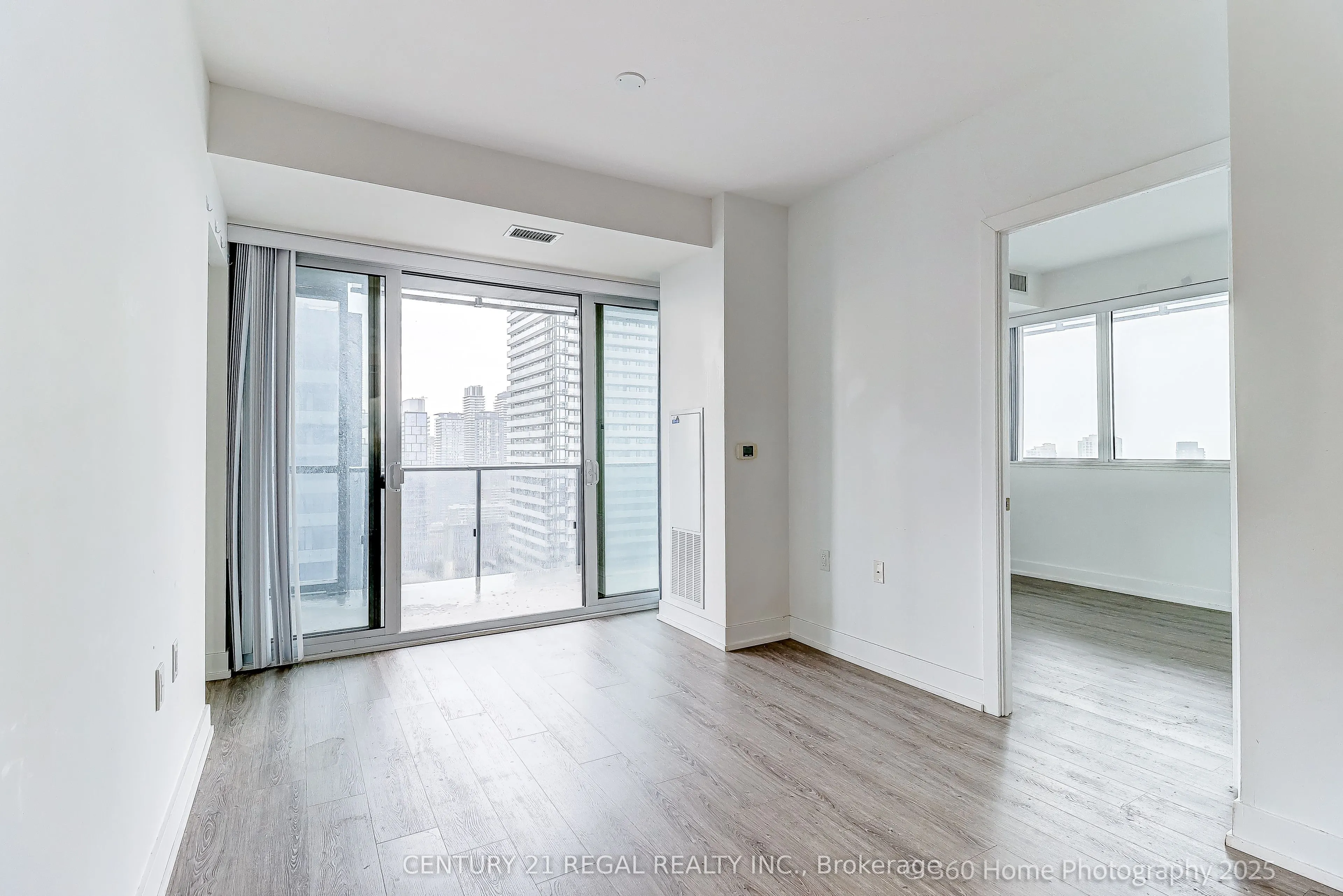 7 Grenville Street, #4105