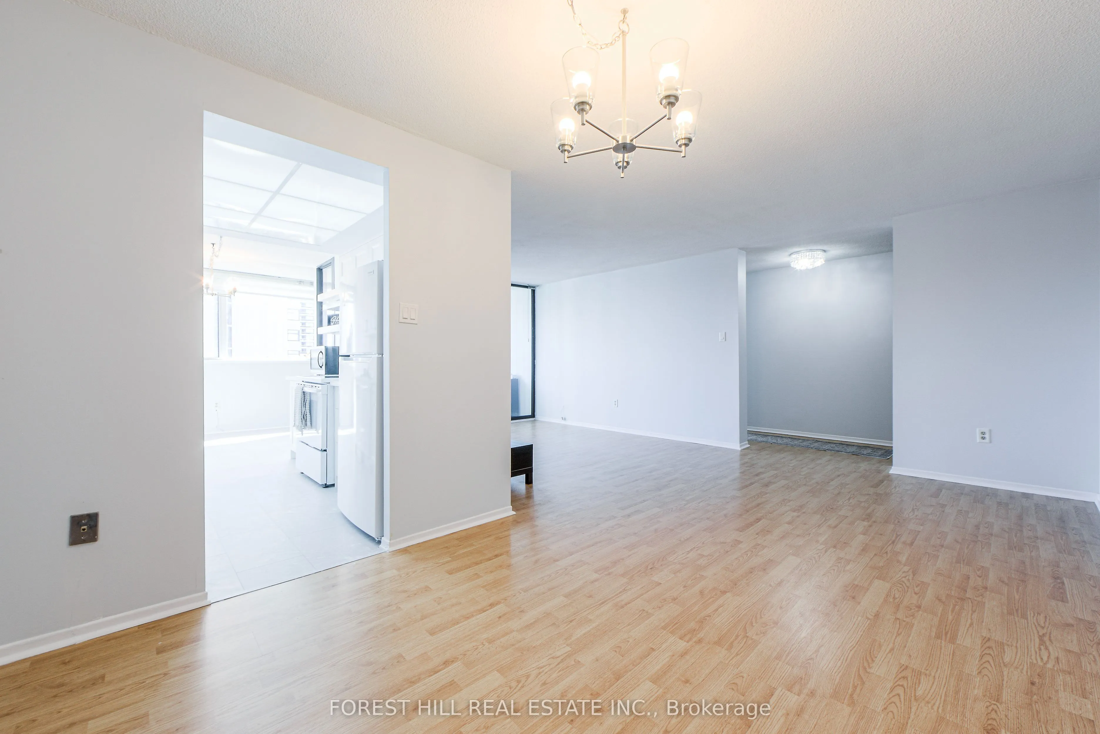 80 Antibes Drive, #504