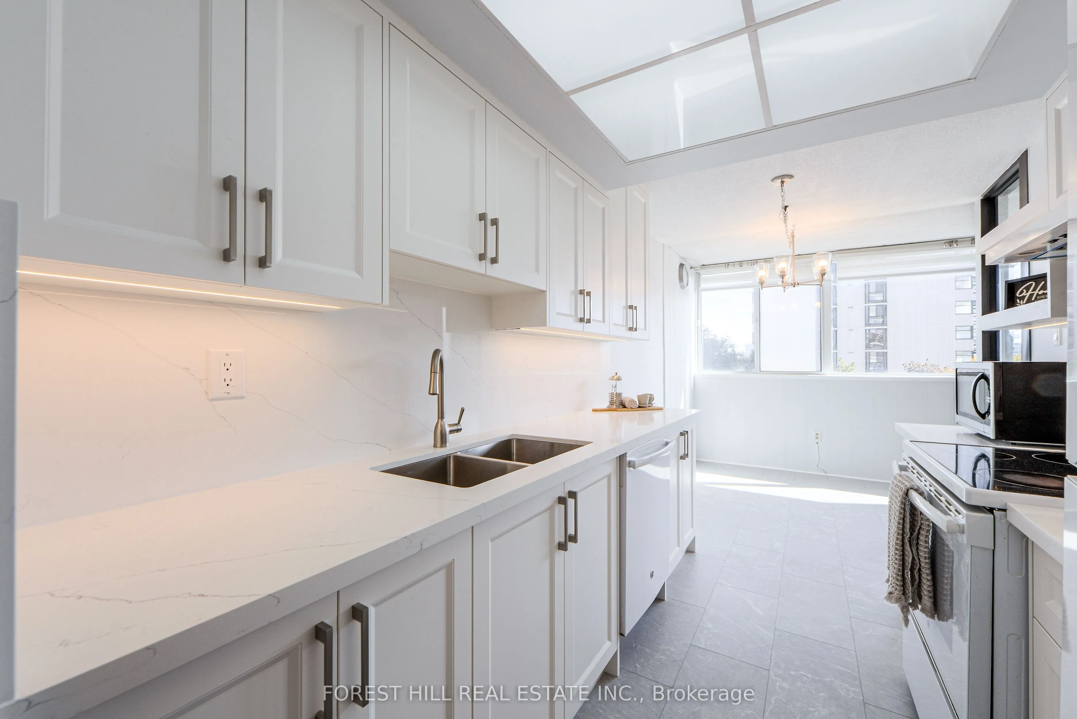 80 Antibes Drive, #504