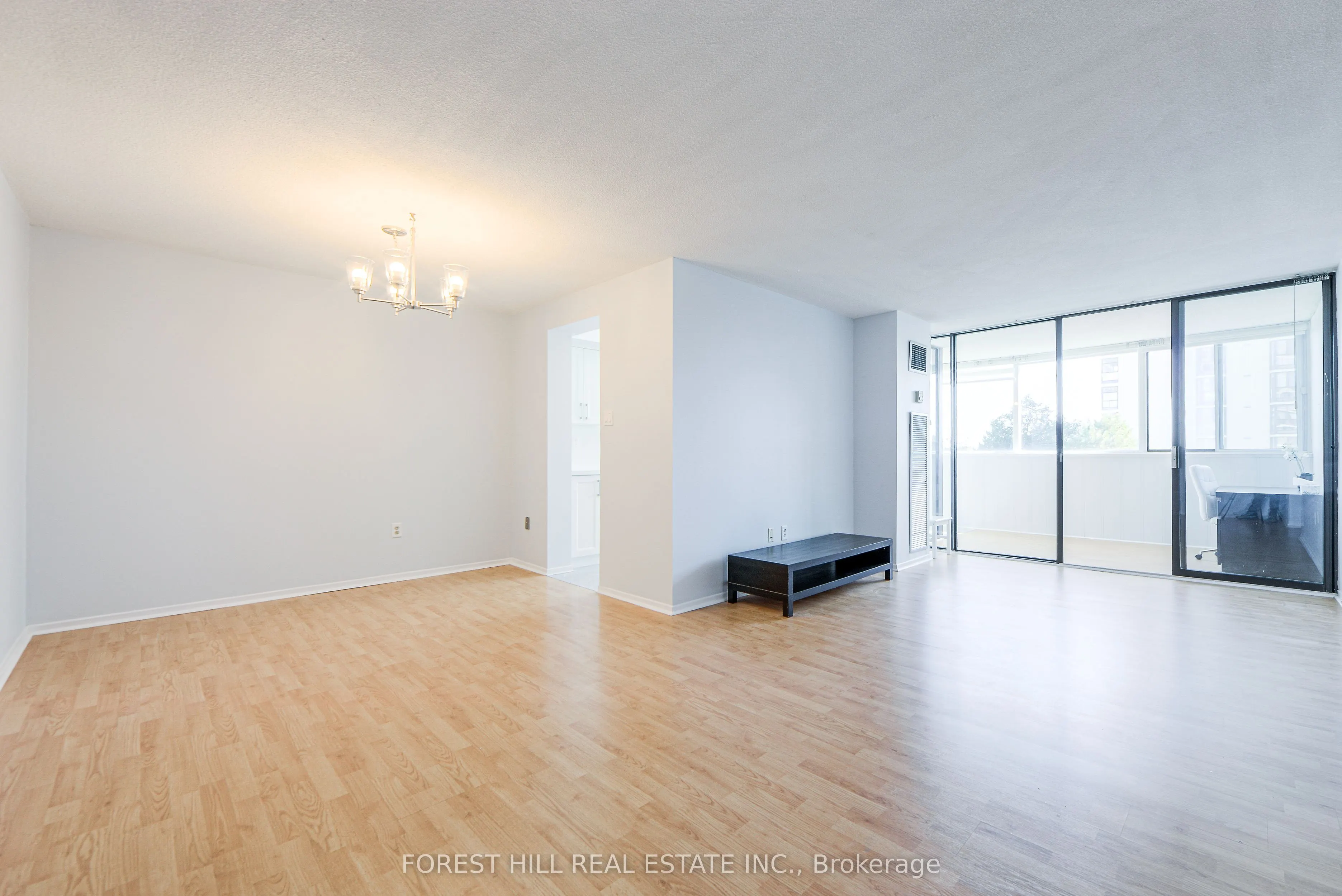 80 Antibes Drive, #504
