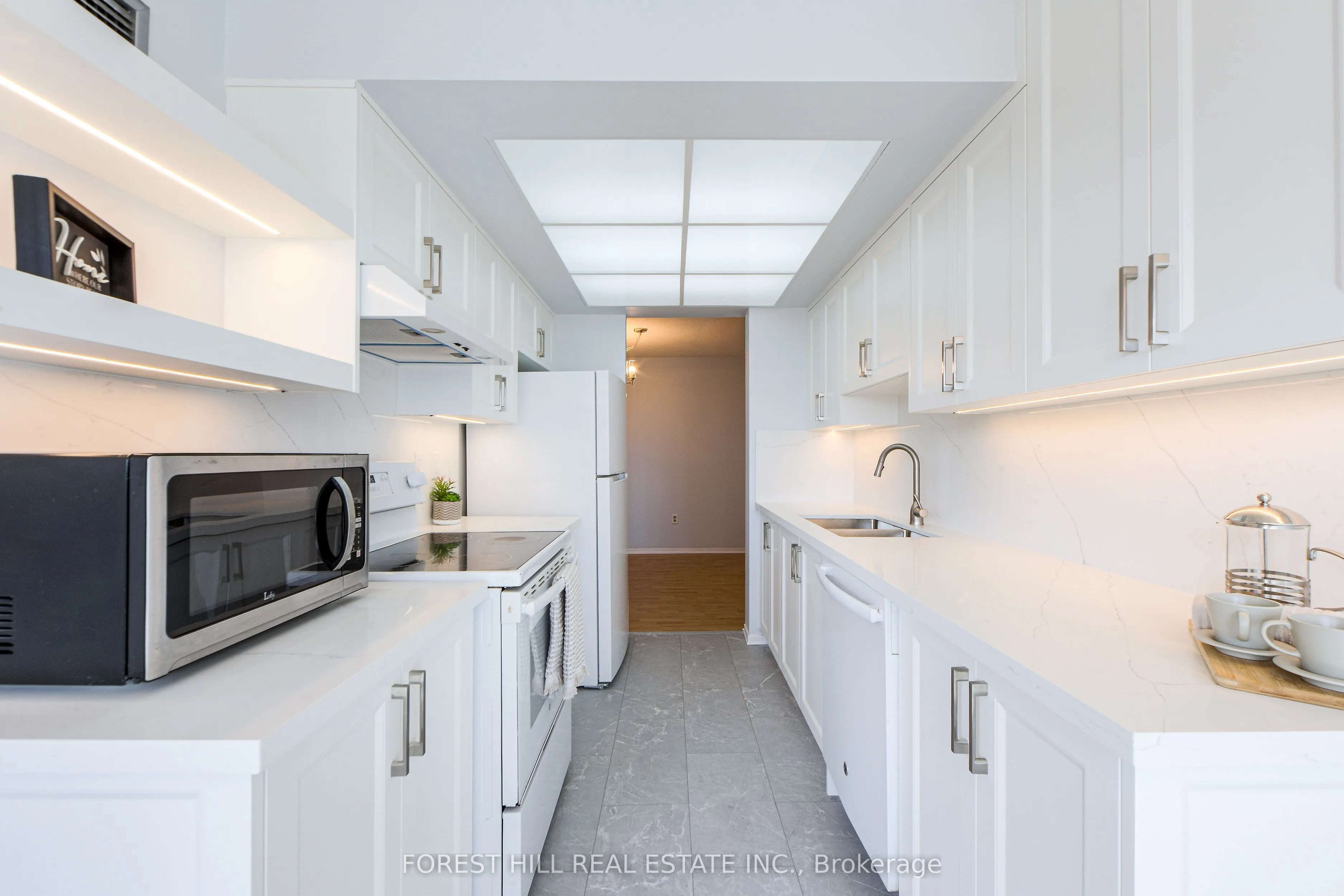 80 Antibes Drive, #504