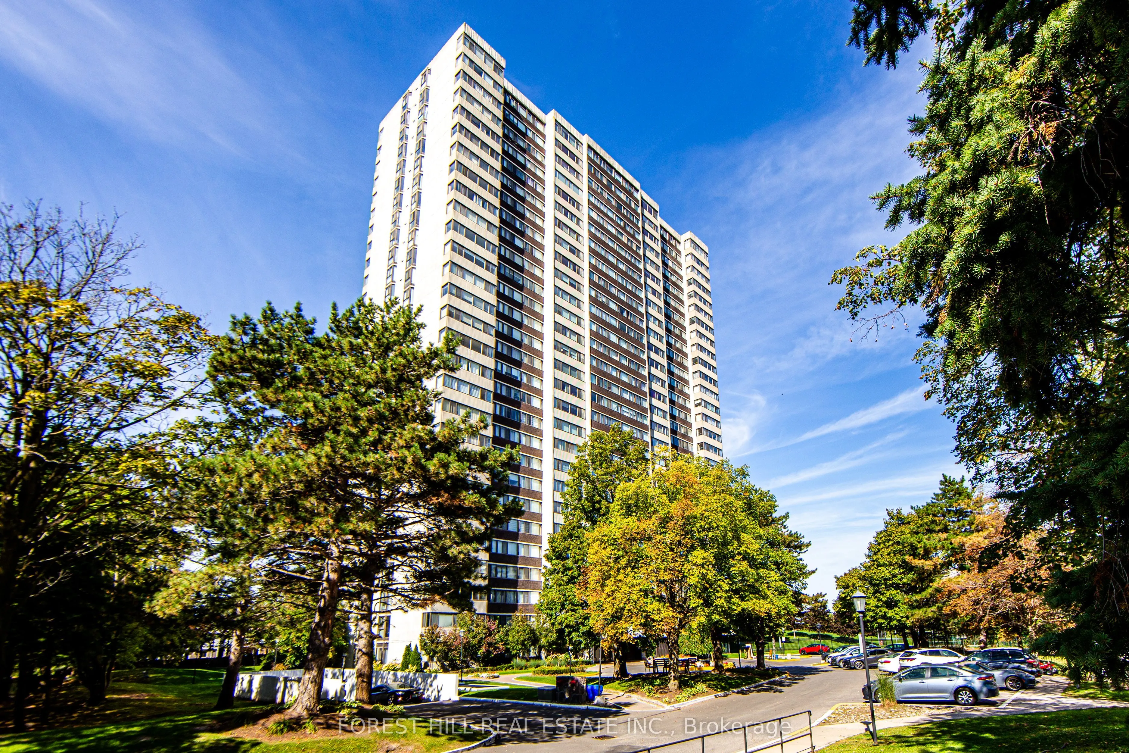 80 Antibes Drive, #504