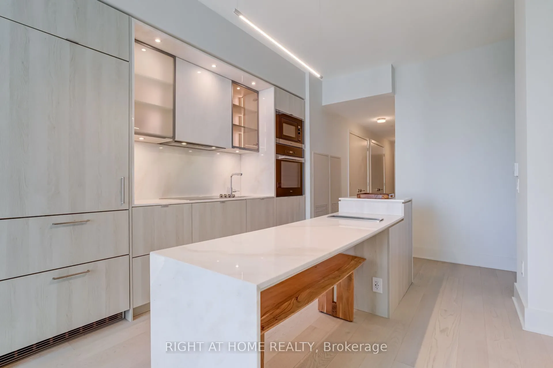 11 Yorkville Avenue, #2906