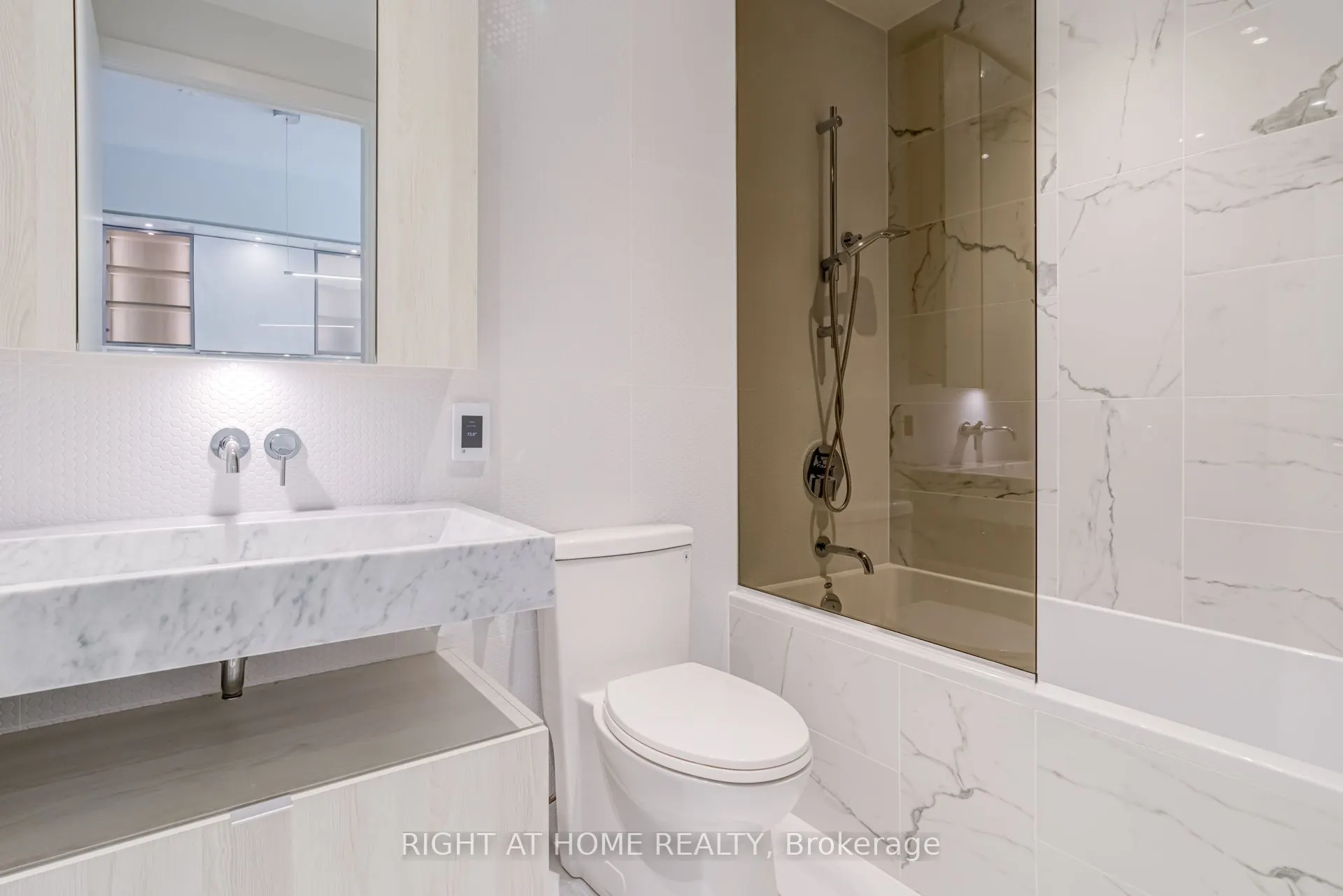 11 Yorkville Avenue, #2906