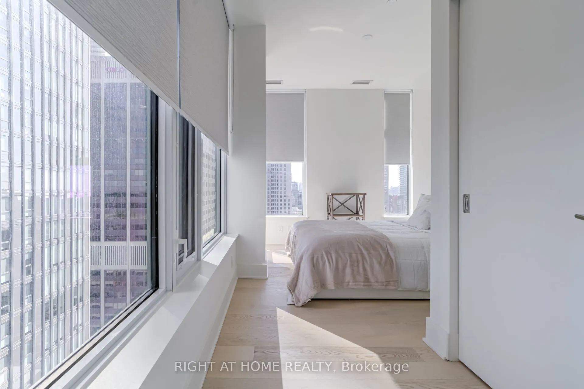 11 Yorkville Avenue, #2906