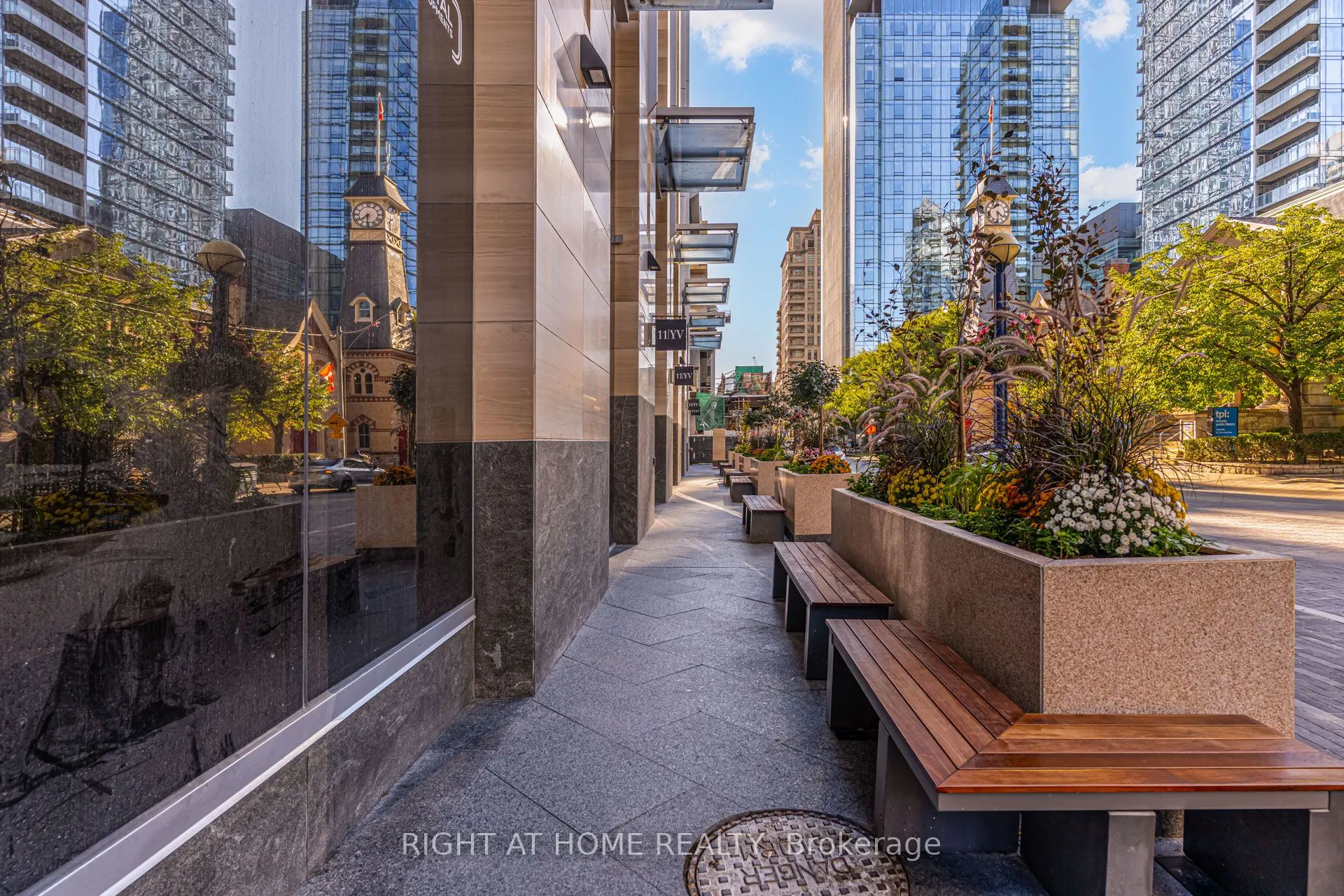 11 Yorkville Avenue, #2906
