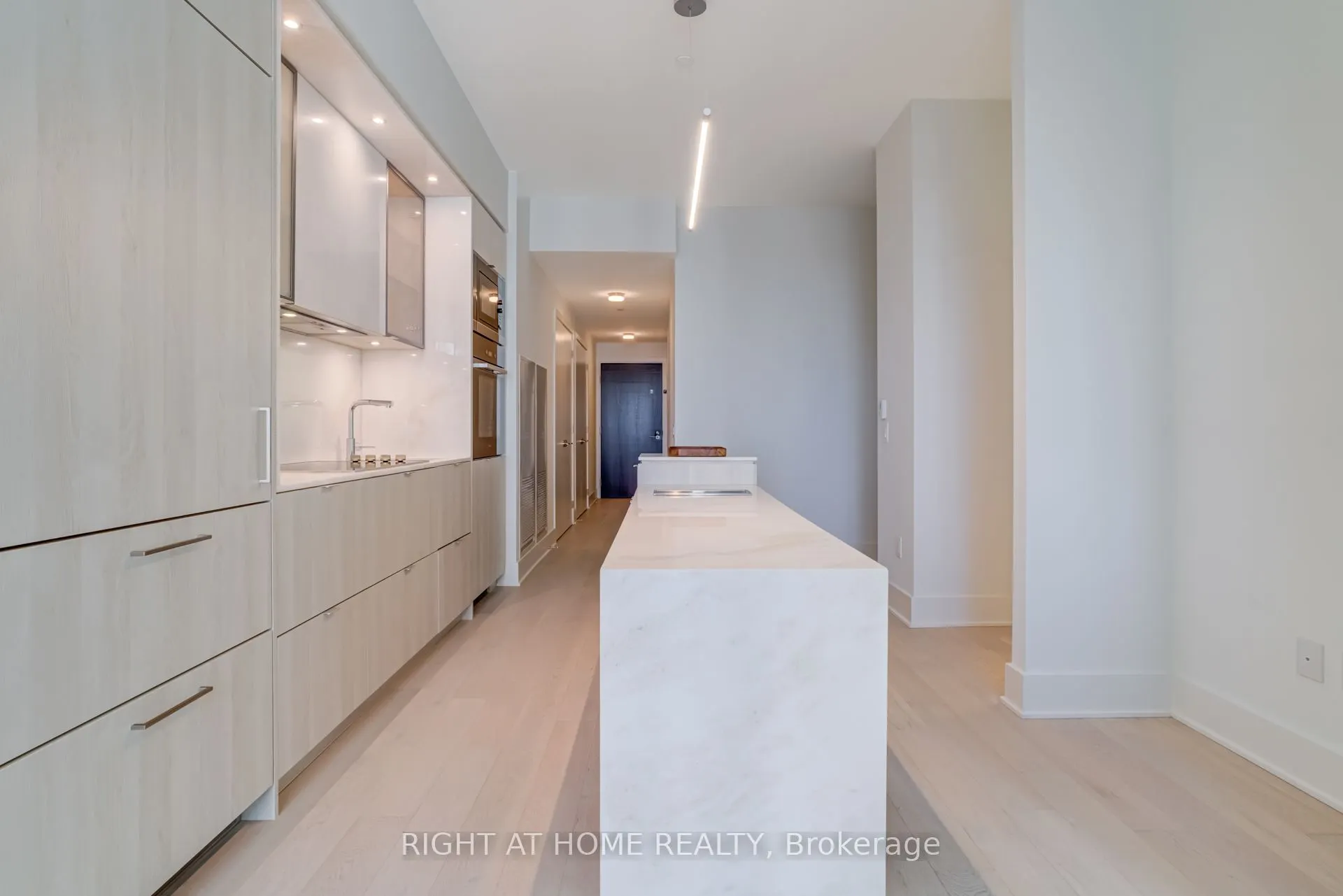 11 Yorkville Avenue, #2906