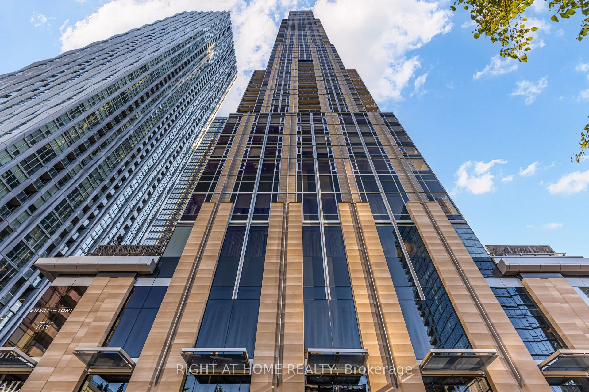 11 Yorkville Avenue, #2906