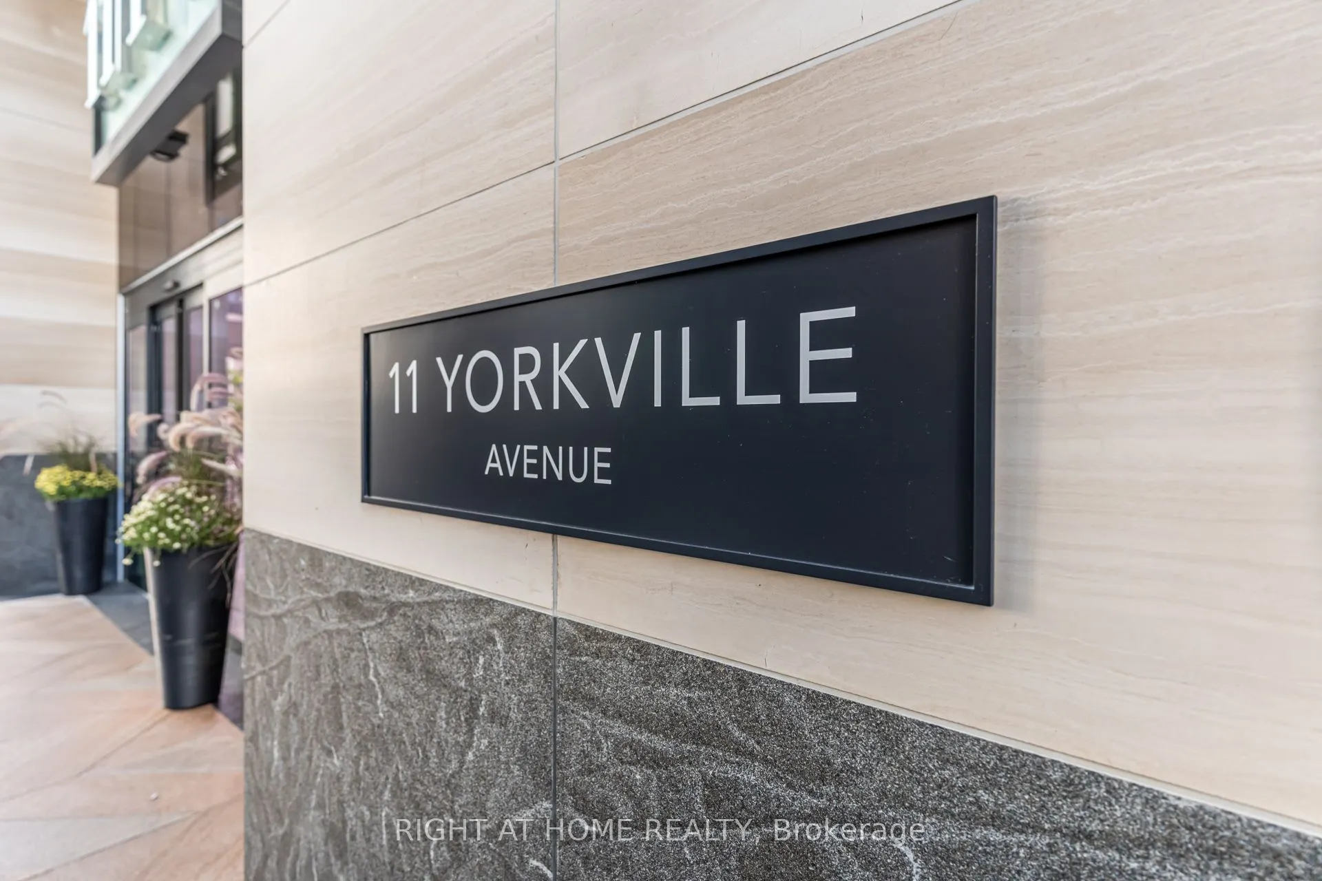 11 Yorkville Avenue, #2906