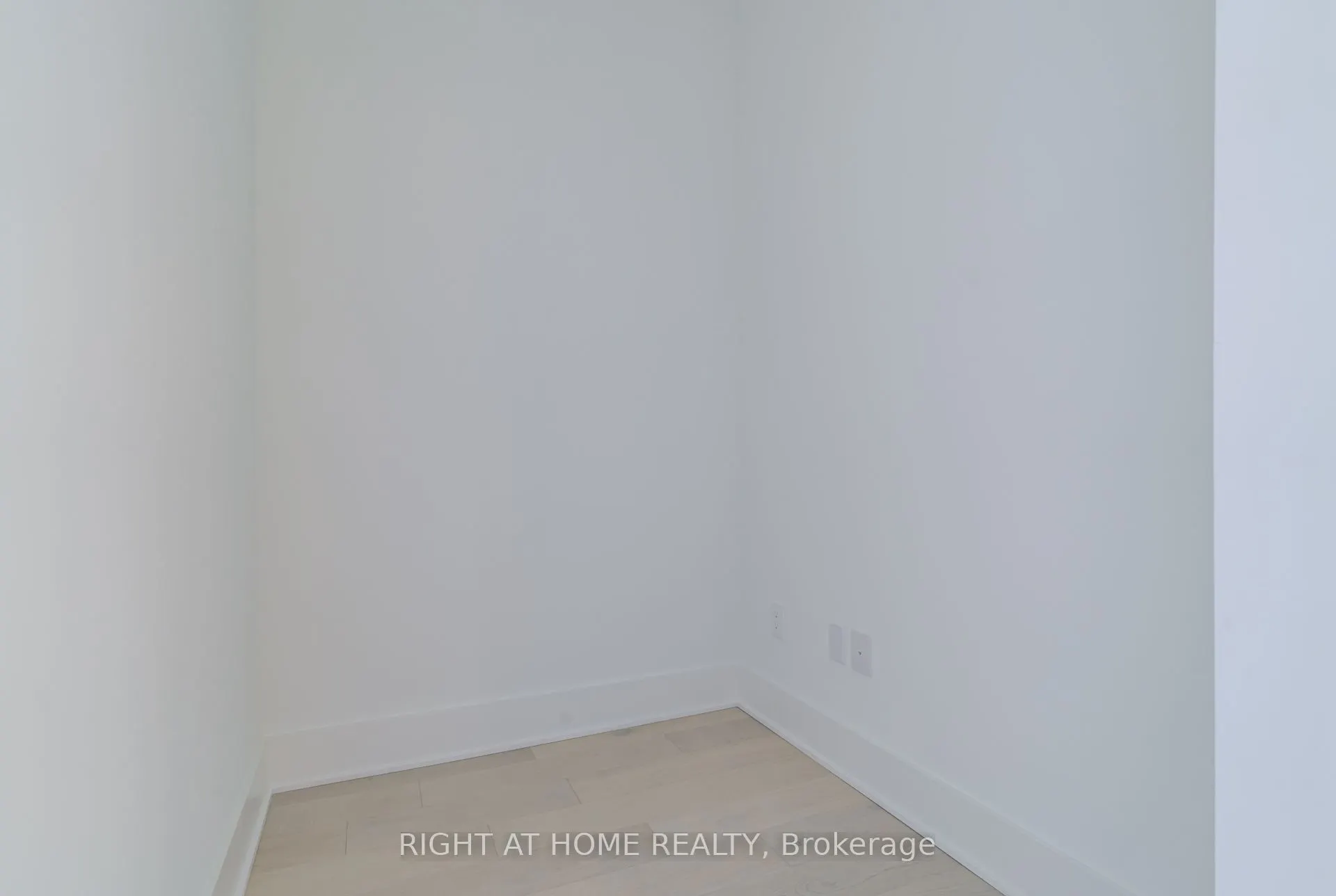 11 Yorkville Avenue, #2906