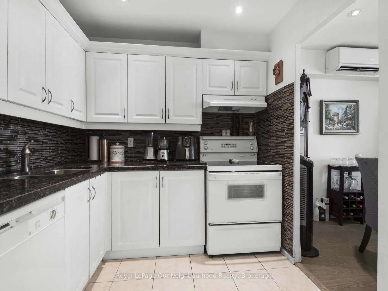 60 Pavane Linkway, #2012