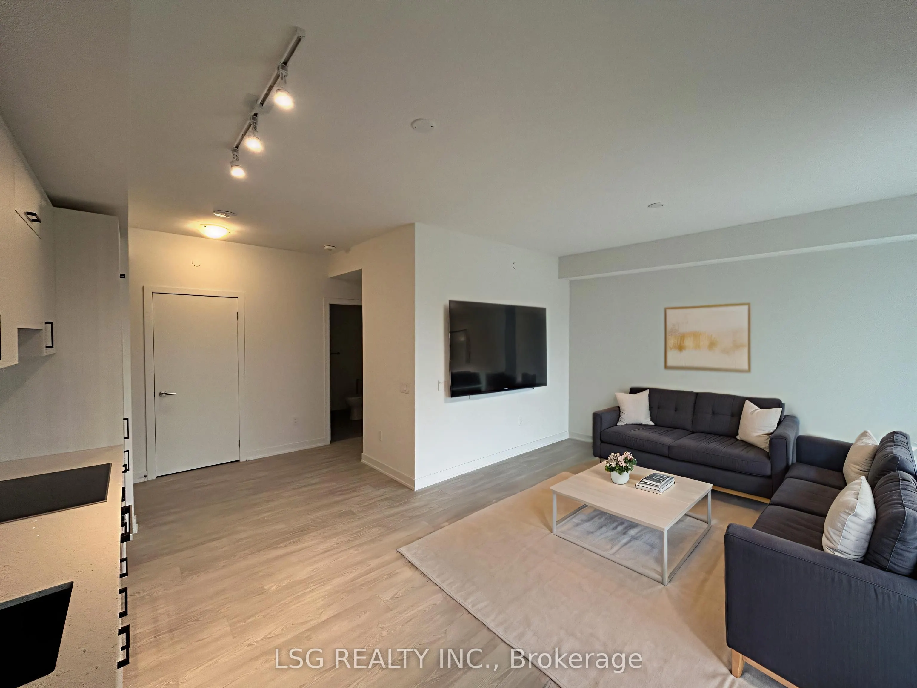 1 kyle lowry Road, #208
